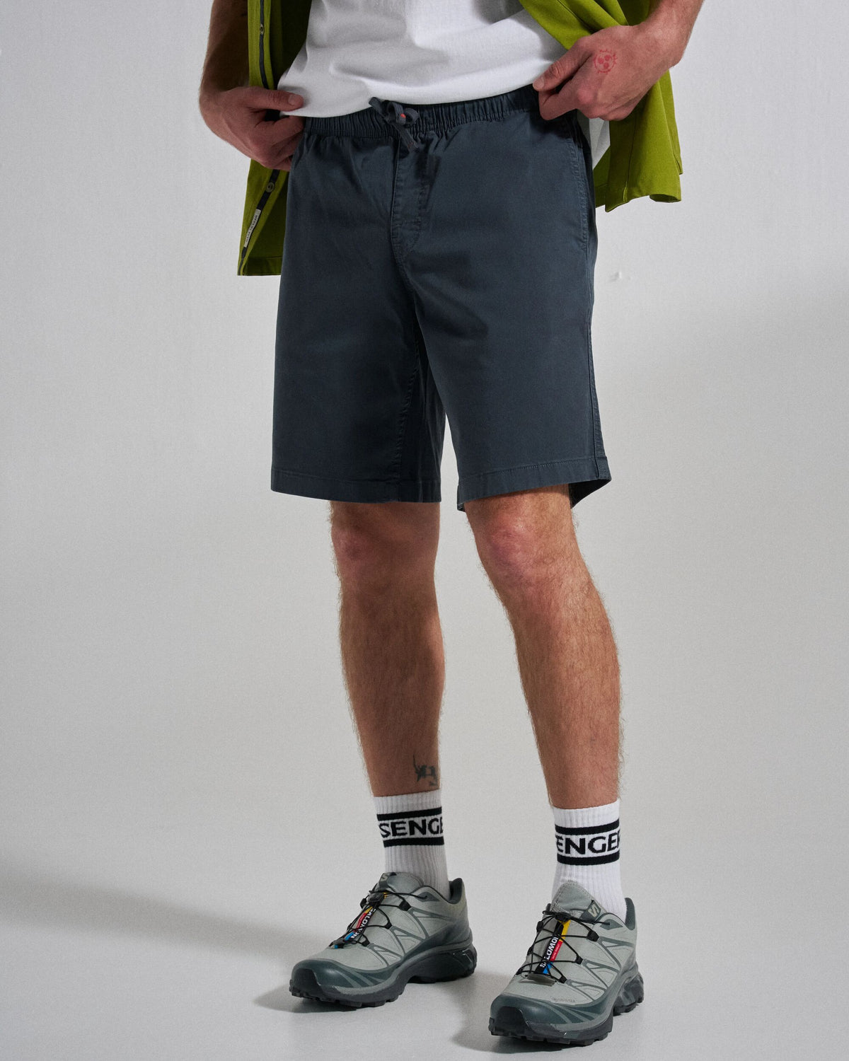 Drifter Cotton Short - Charcoal - Studio Model