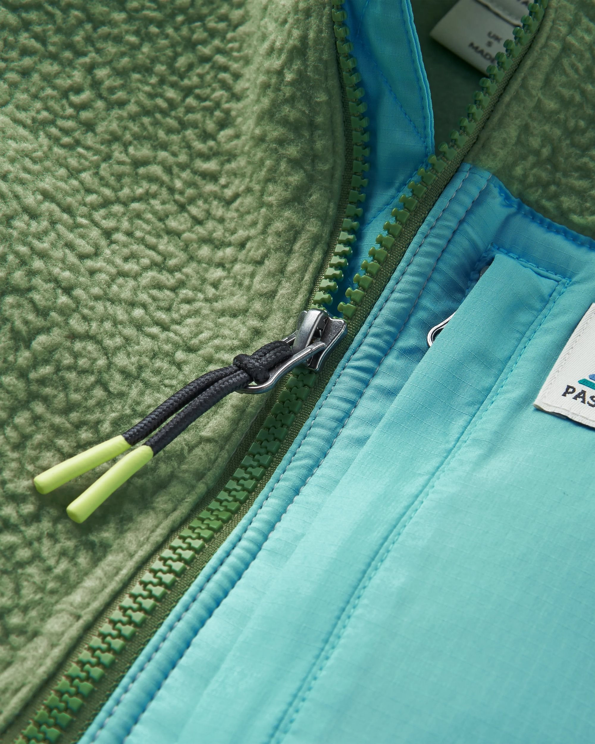 Fairbanks Recycled Sherpa Gilet - Stem Green/Vintage White - Flatlay