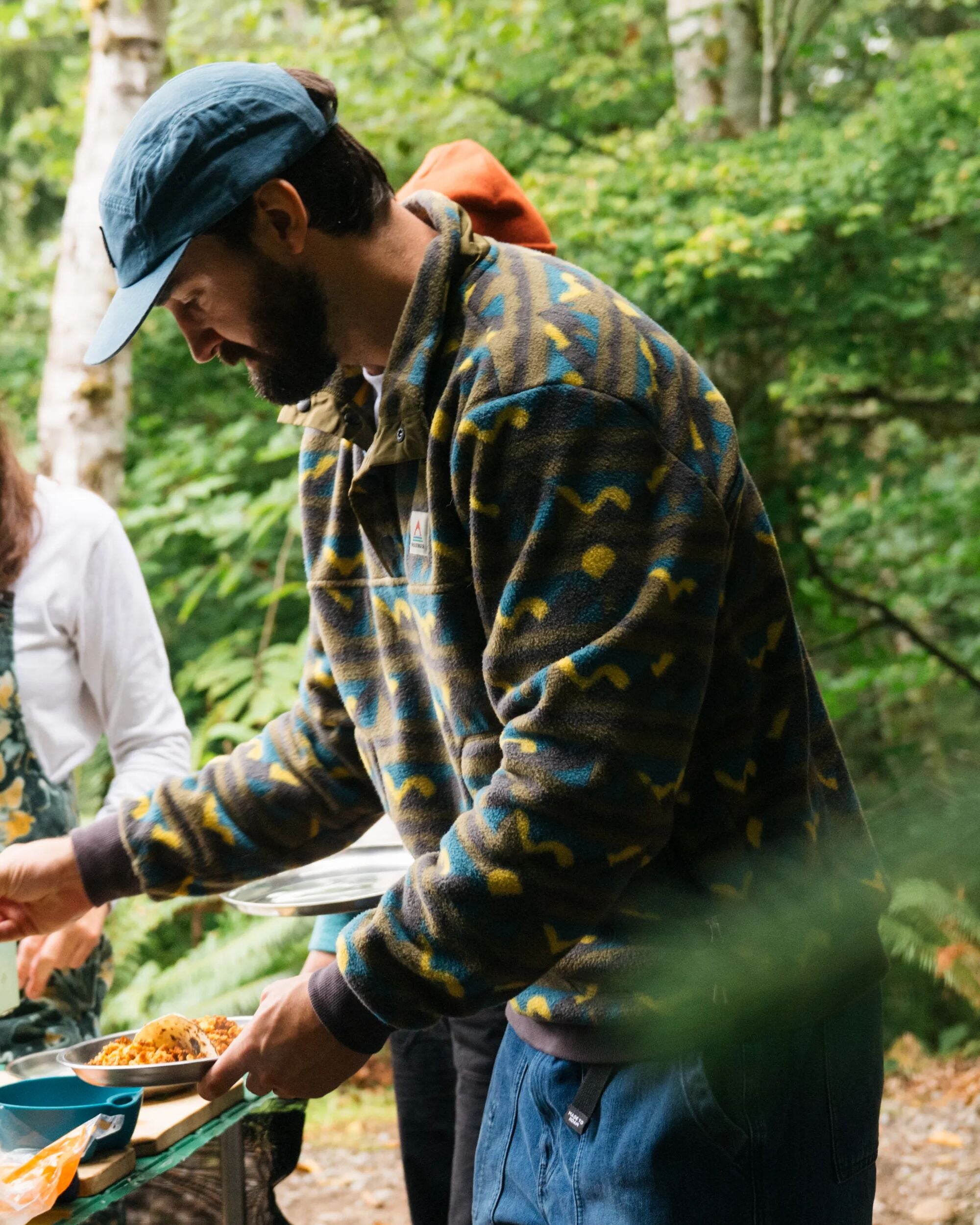 Take It Easy Polar Fleece - Views Dark Olive - Lifestyle