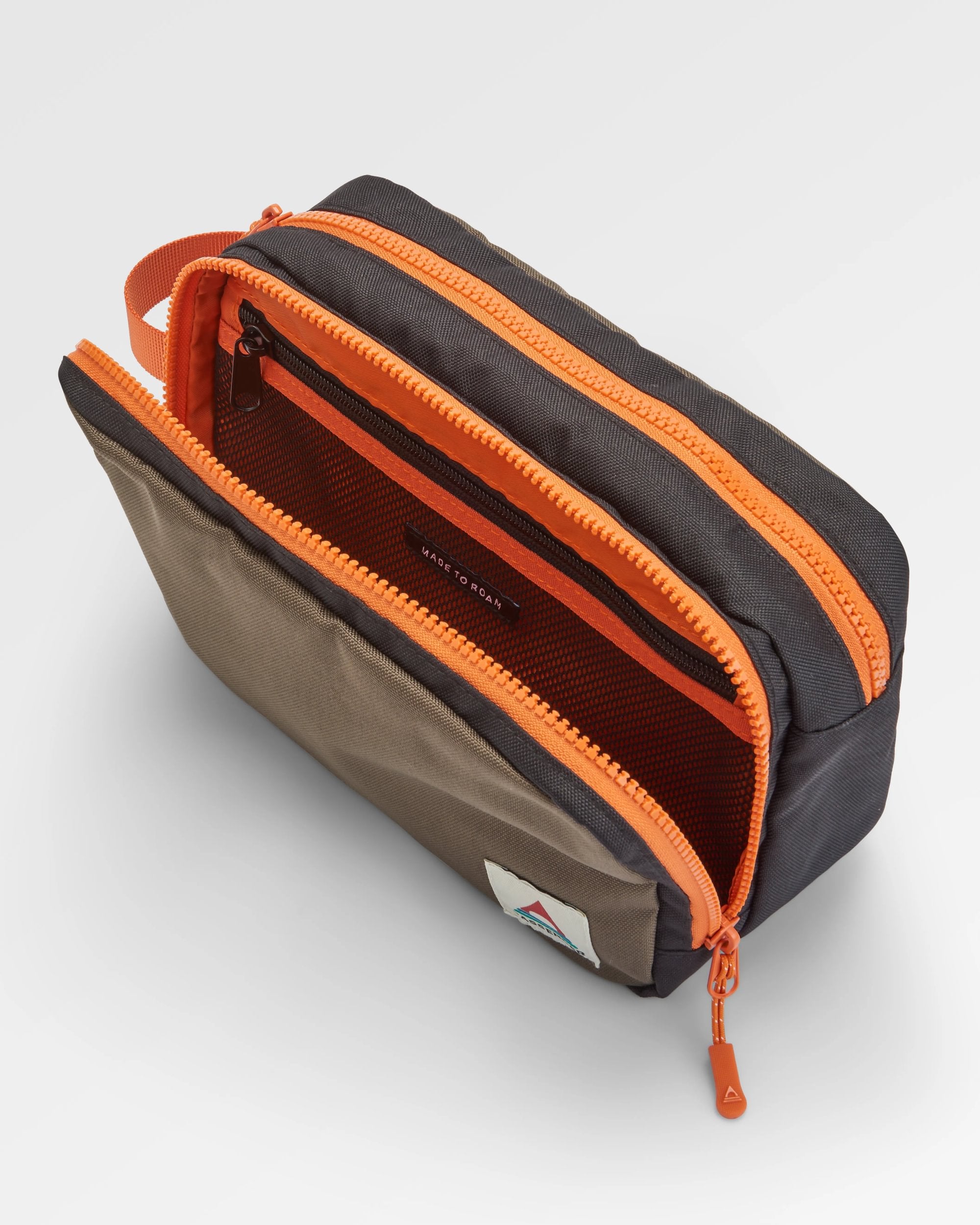 Travel Recycled Wash Kit - True Black/ Khaki - Flatlay