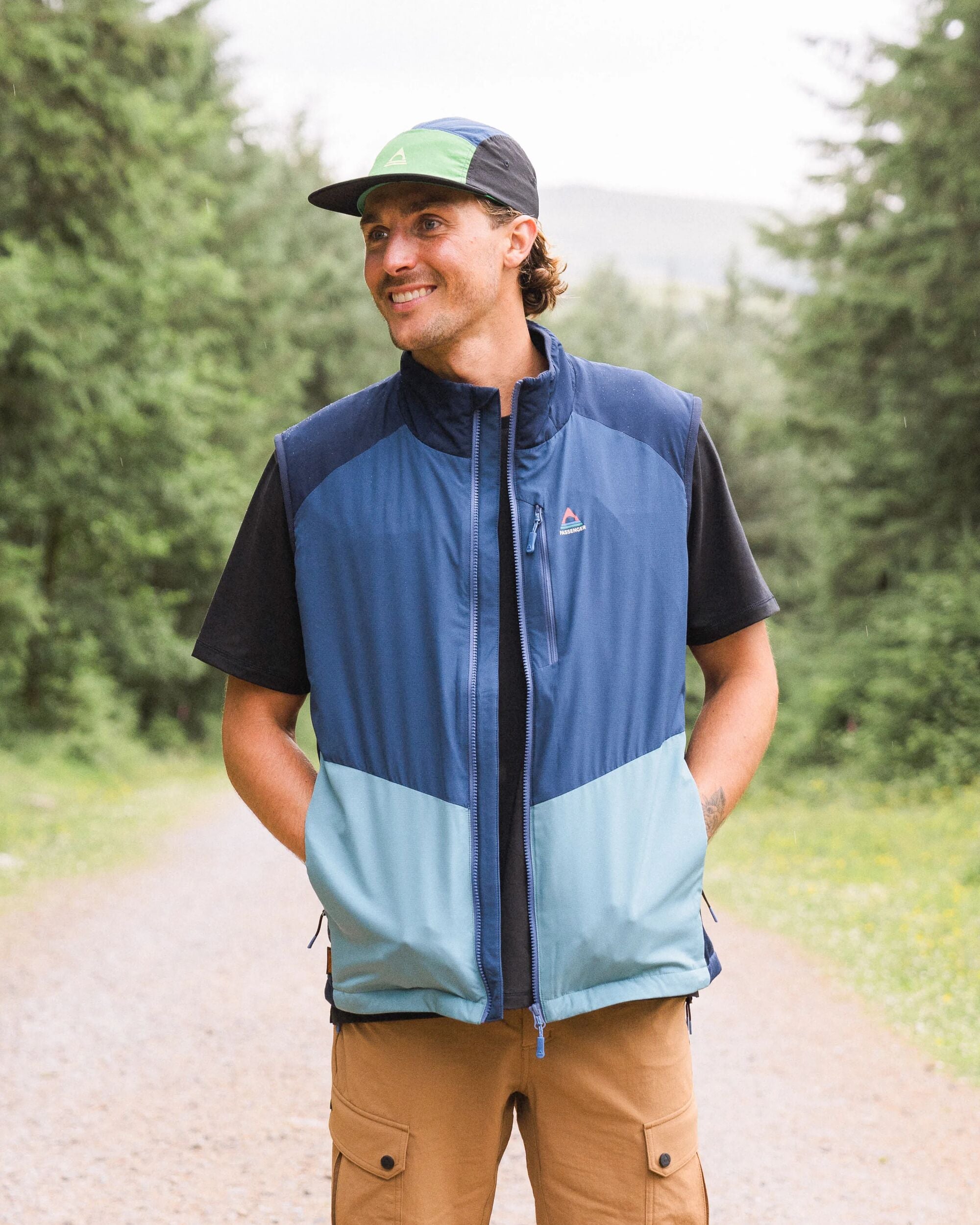 Daybreak Lightweight Recycled Thermore® Insulated Gilet - Rich Navy/Dark Denim/Arctic - Lifestyle