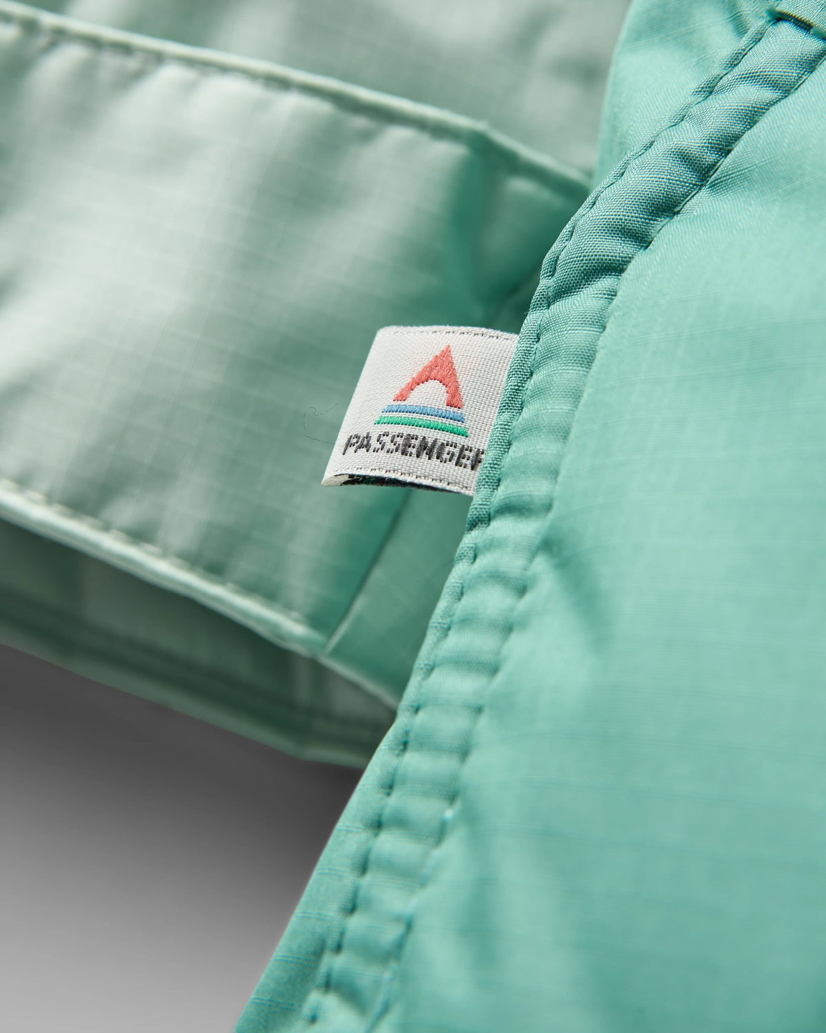 Waves Sherpa Lined Changing Robe - Spearmint/Deep Ocean - Flatlay