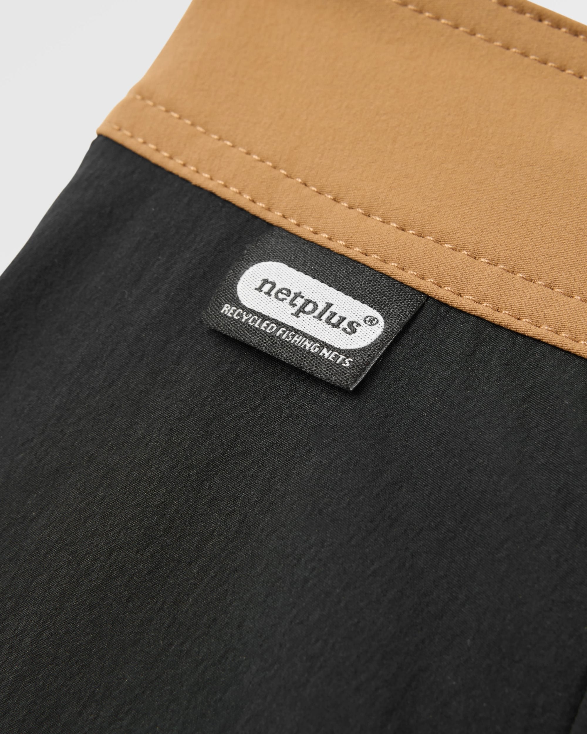 Cruiser NetPlus® Recycled 21" Boardshort - Black - Flatlay