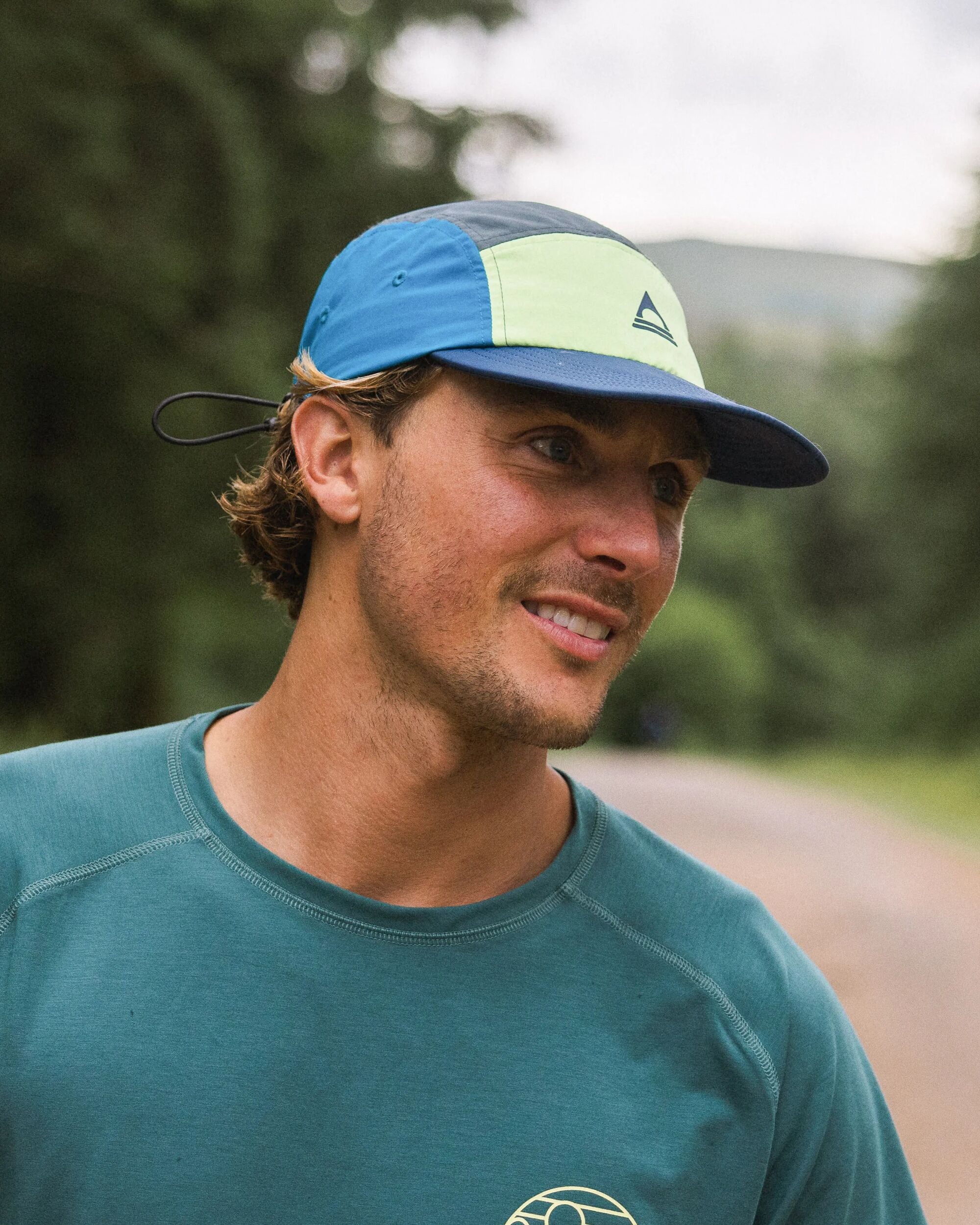 Emerge 5 Panel Trail Cap - Bluejay Multi - Lifestyle - Male