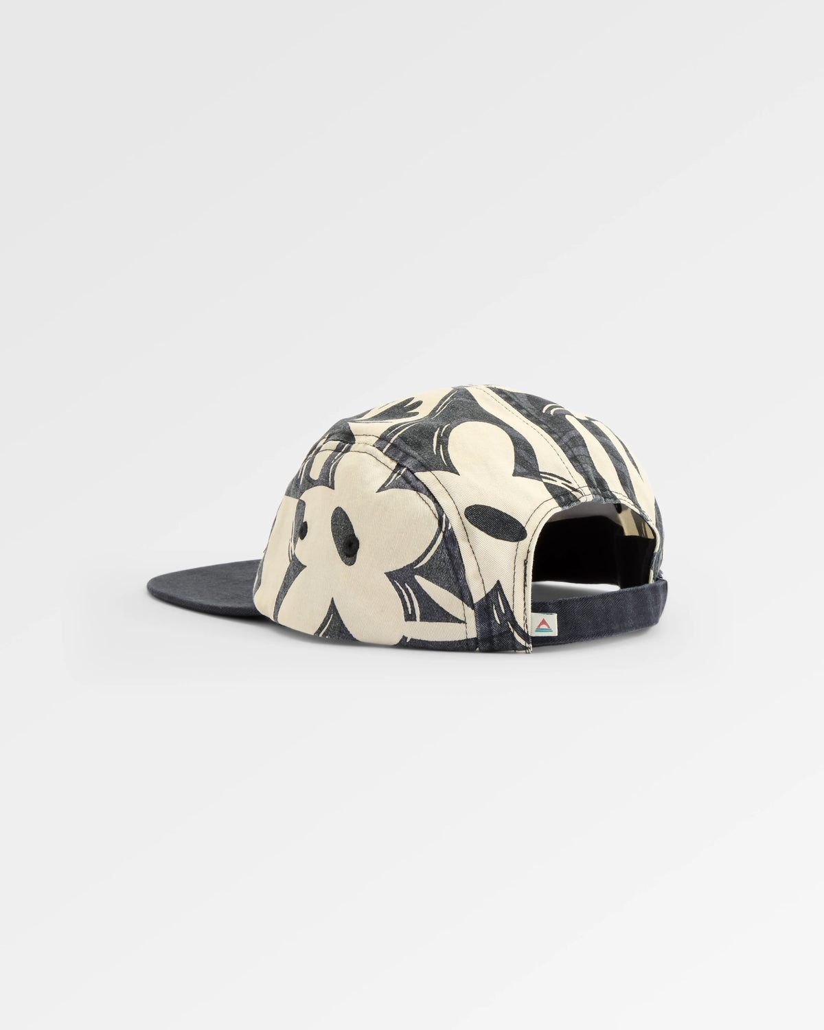 Coast 5 Panel Snapback Cap - Roam Further Black - Flatlay