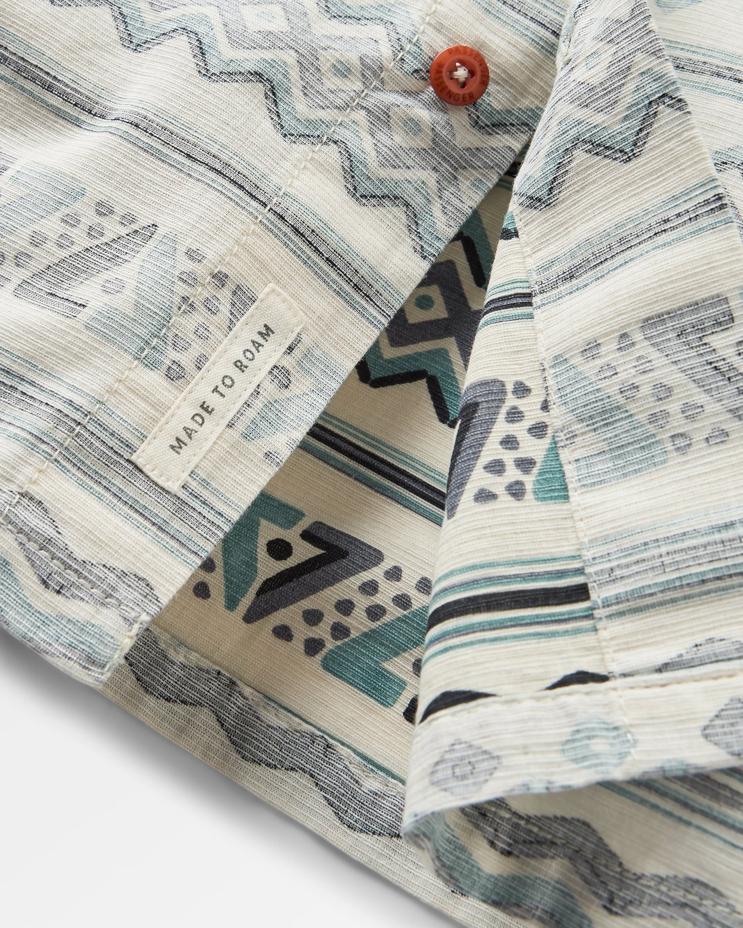 Amboro Organic Cotton Shirt - Mono Geo Birch - Flatlay