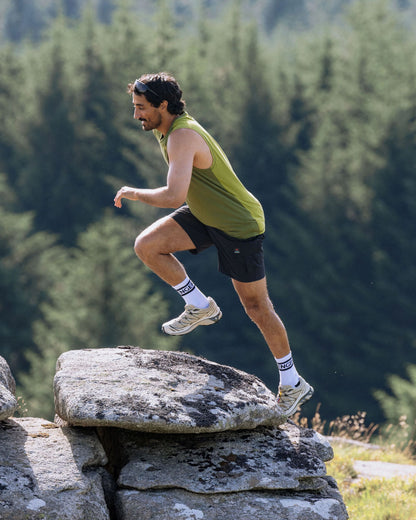 Seek Out Ripstop Short - Black - Lifestyle