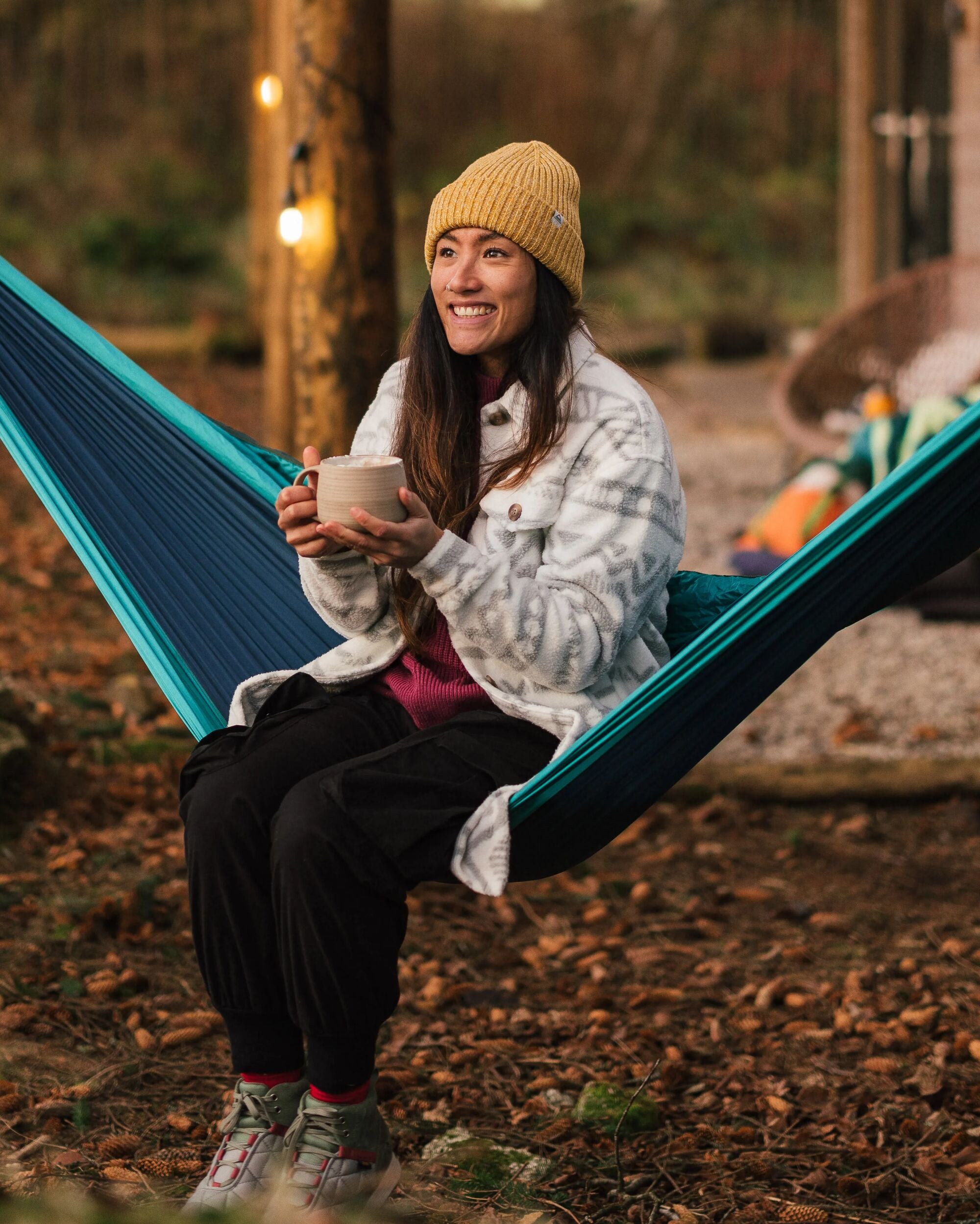 Cloudy Recycled Sherpa Fleece Shirt - Mountain Geo Vintage White - Lifestyle