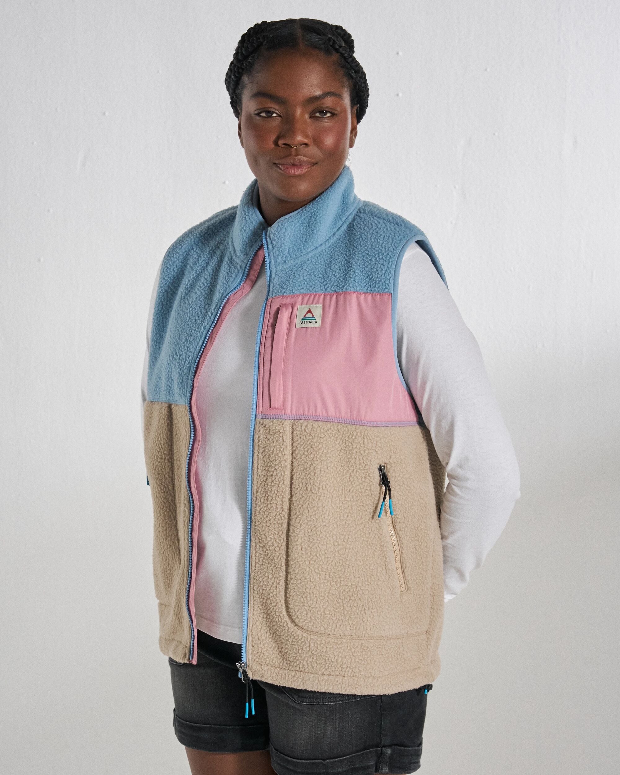 Fairbanks Sherpa Gilet - Faded Denim/Simply Taupe - Studio Model