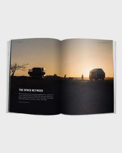 Advanture Magazine Issue 15 - Flatlay