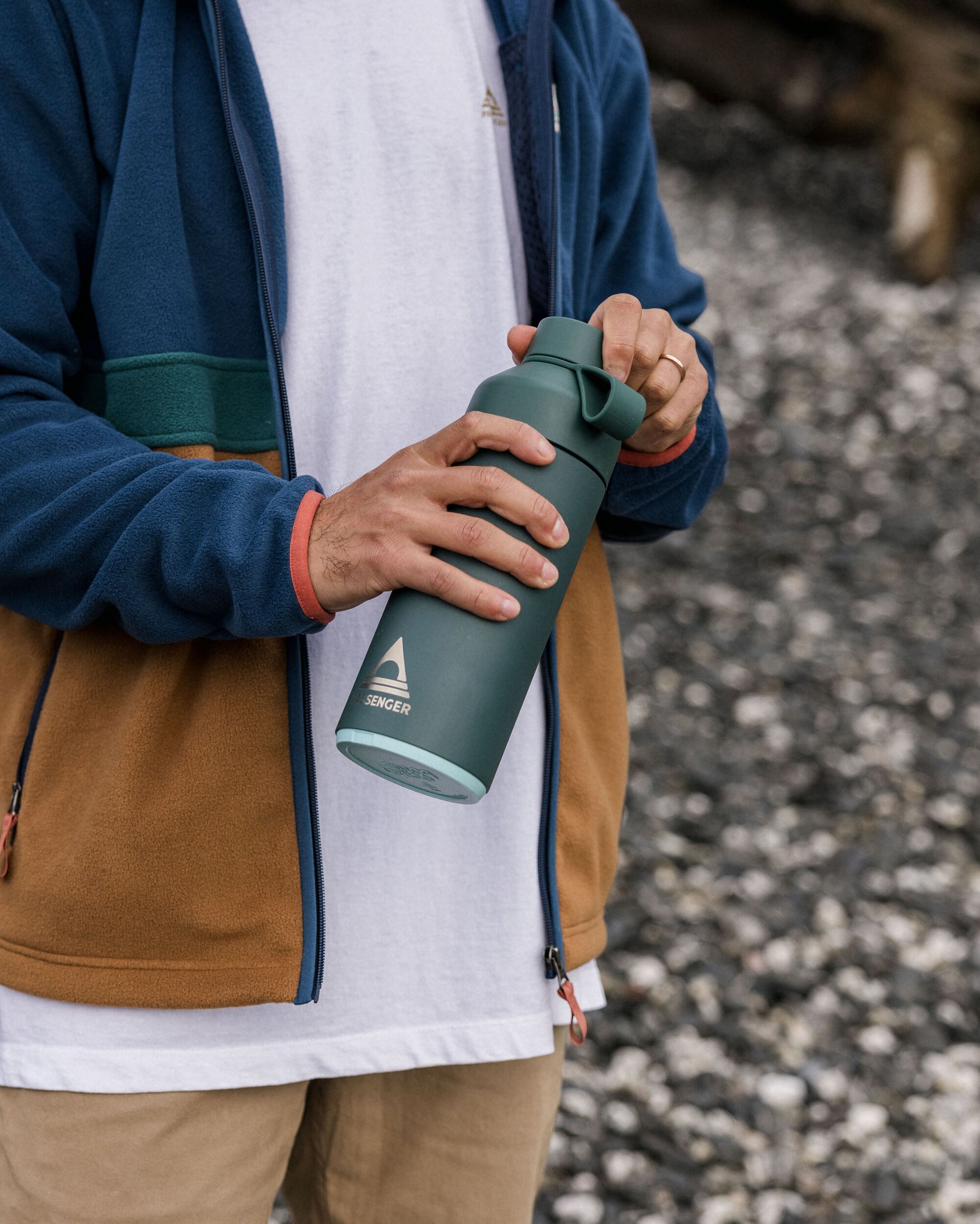 Male_Big Ocean Bottle 1 Litre - Passenger Forest Green