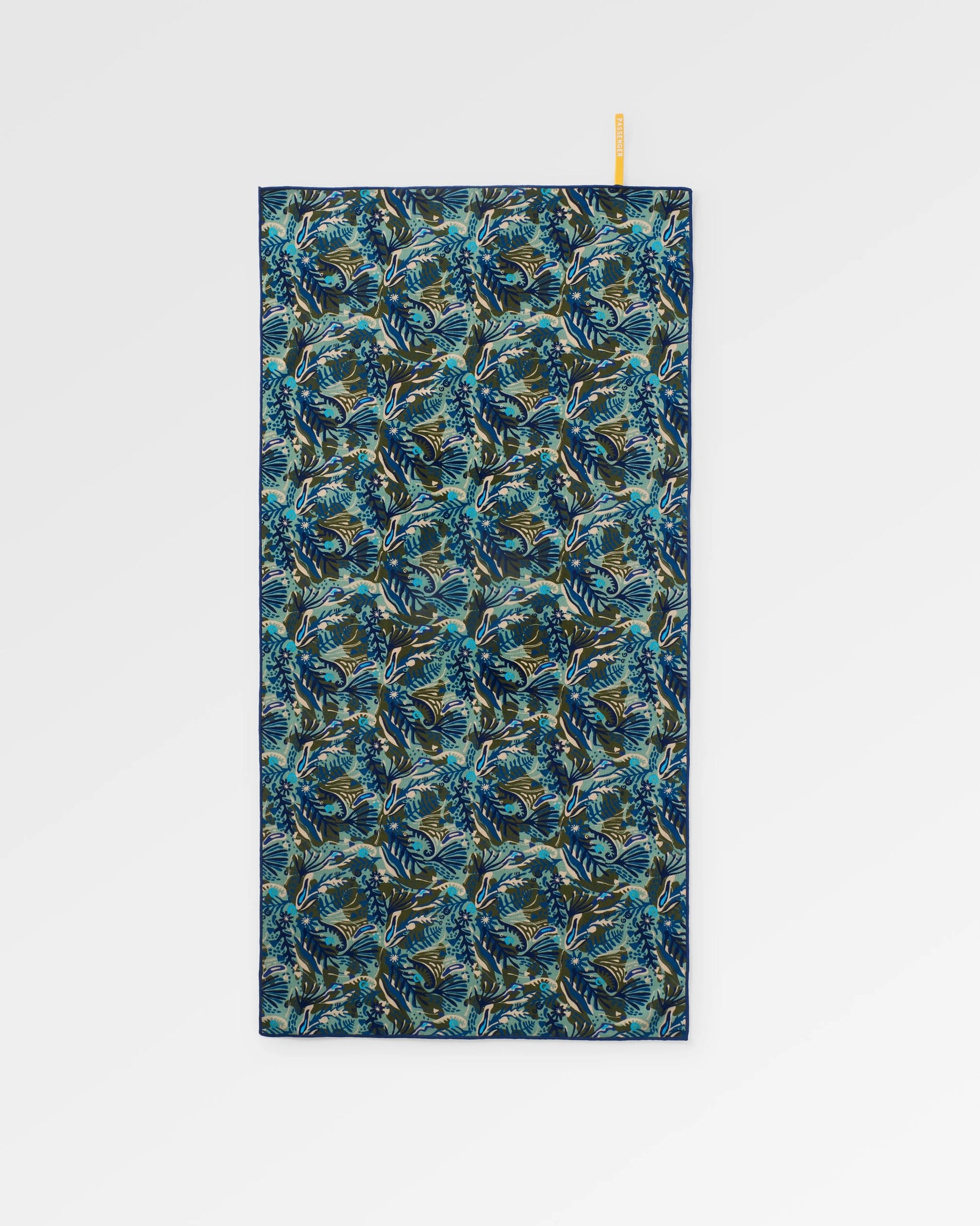 Travel Recycled Quick Dry Towel - Abstract Seaweed Pistachio