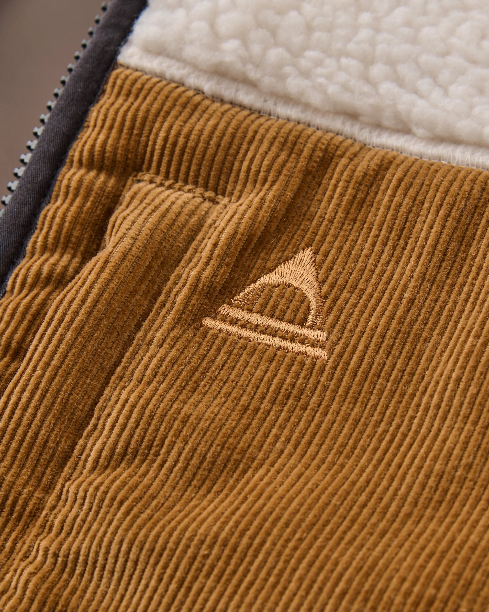 Trekker Deep Pile Sherpa Vest - Warm Ivory - Flatlay