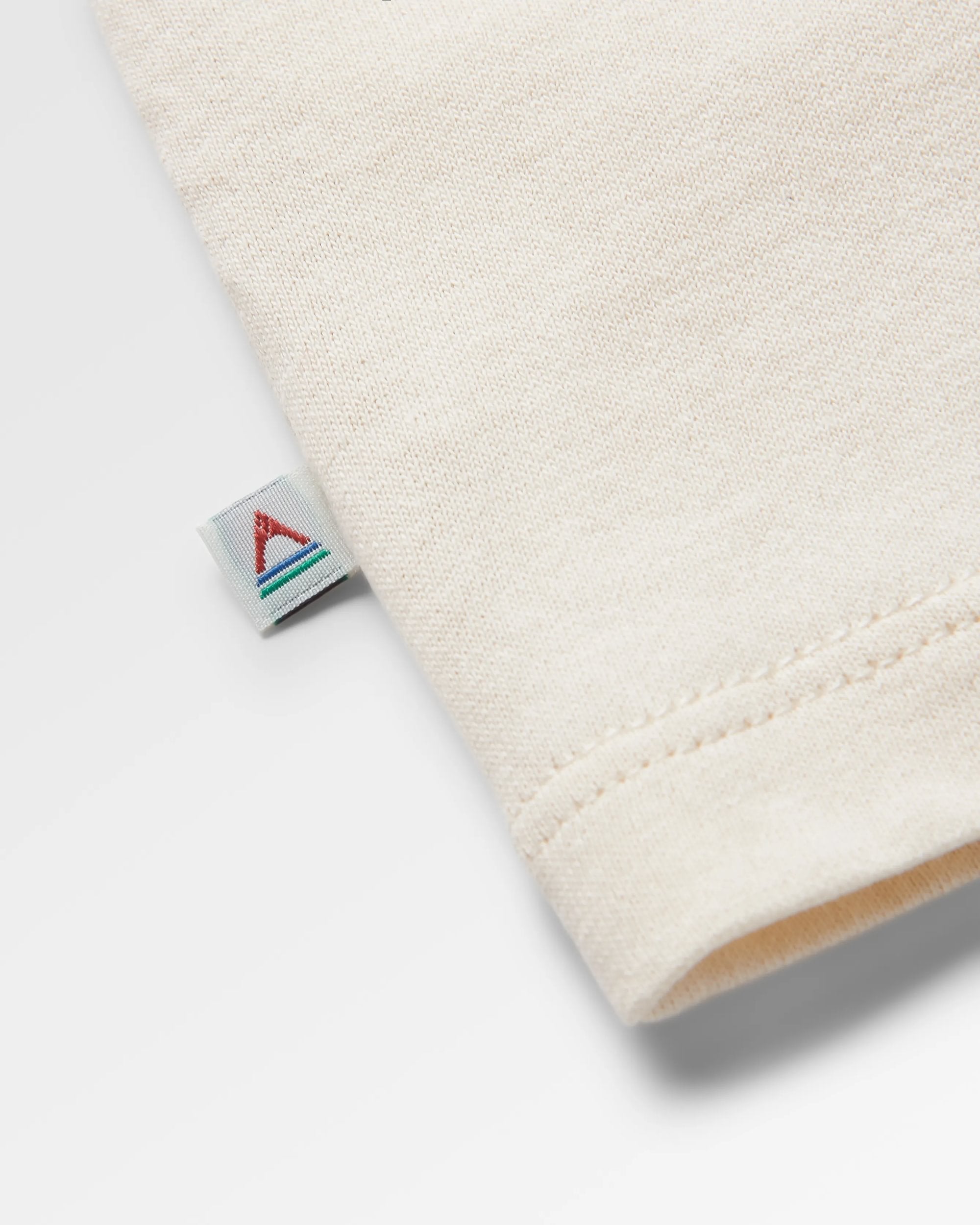 Riser Recycled LS T-Shirt - Birch - Flatlay