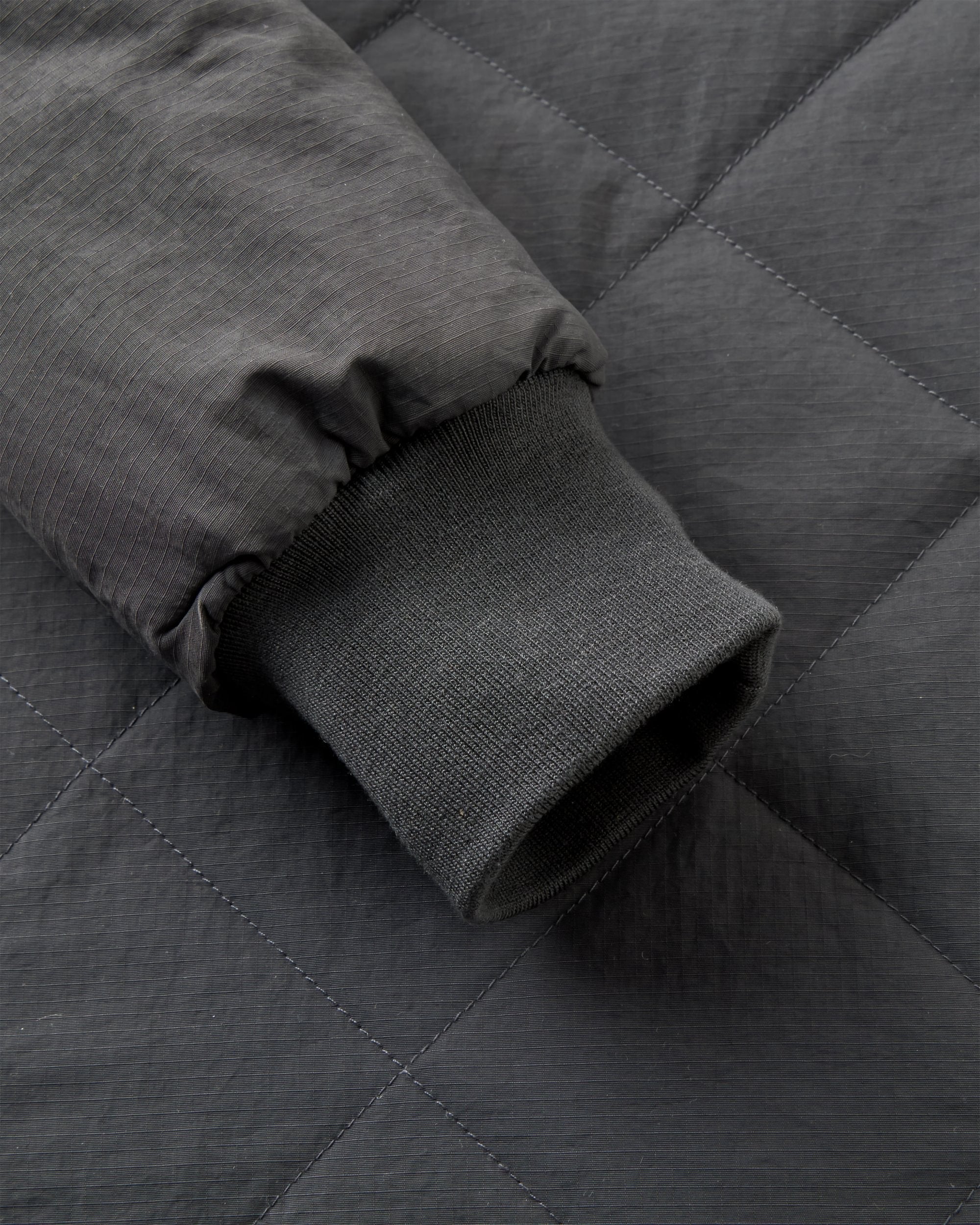 Ocean Insulated Anorak - Faded Black - Flatlay