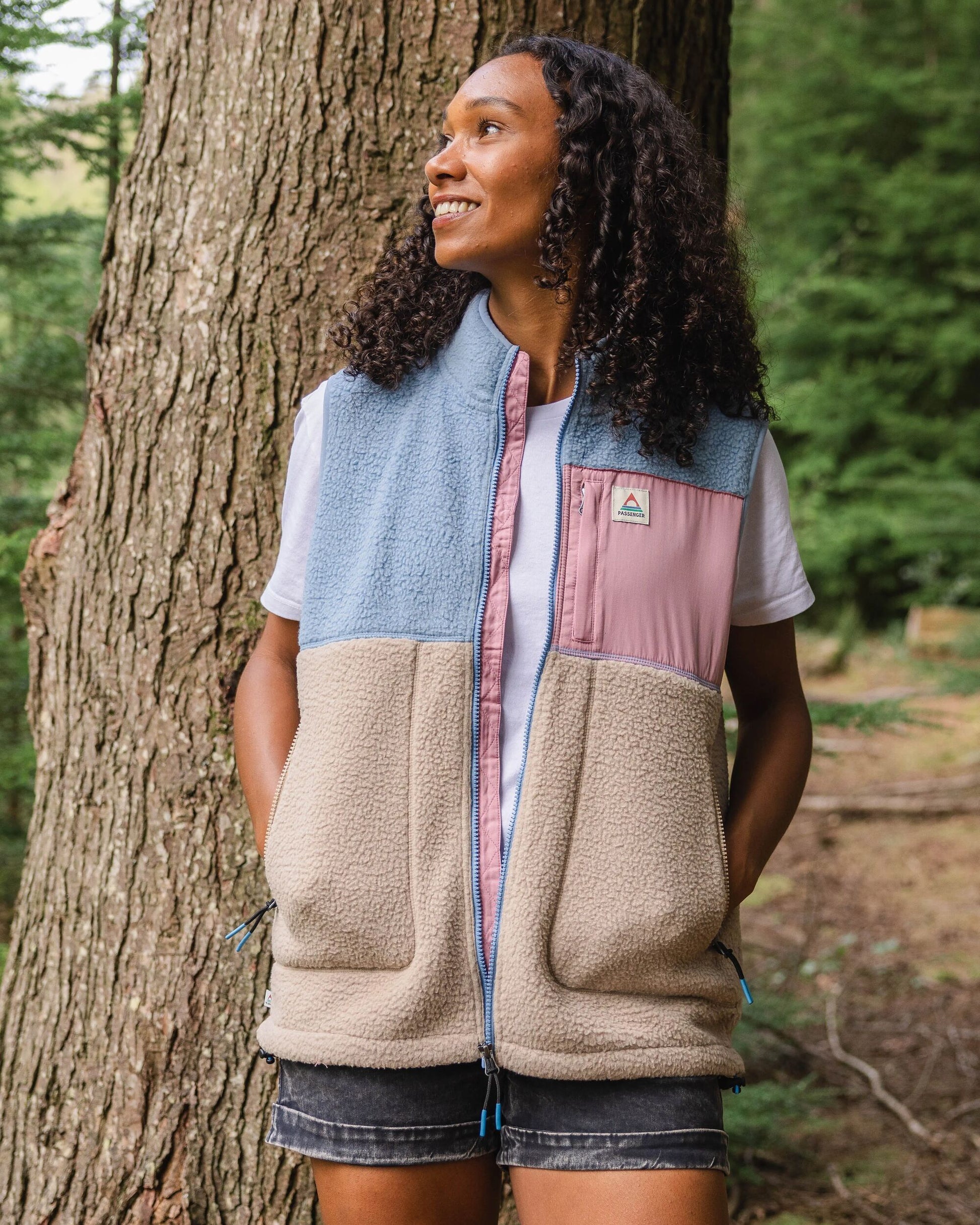 Fairbanks Recycled Sherpa Gilet - Faded Denim/Simply Taupe - Lifestyle
