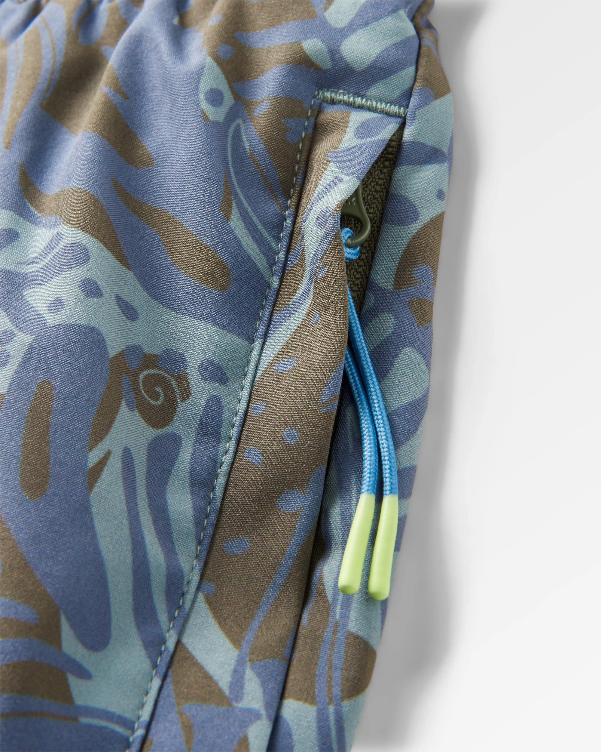 Sandune Recycled Trail Short - Abstract Seaweed Pistachio - Flatlay