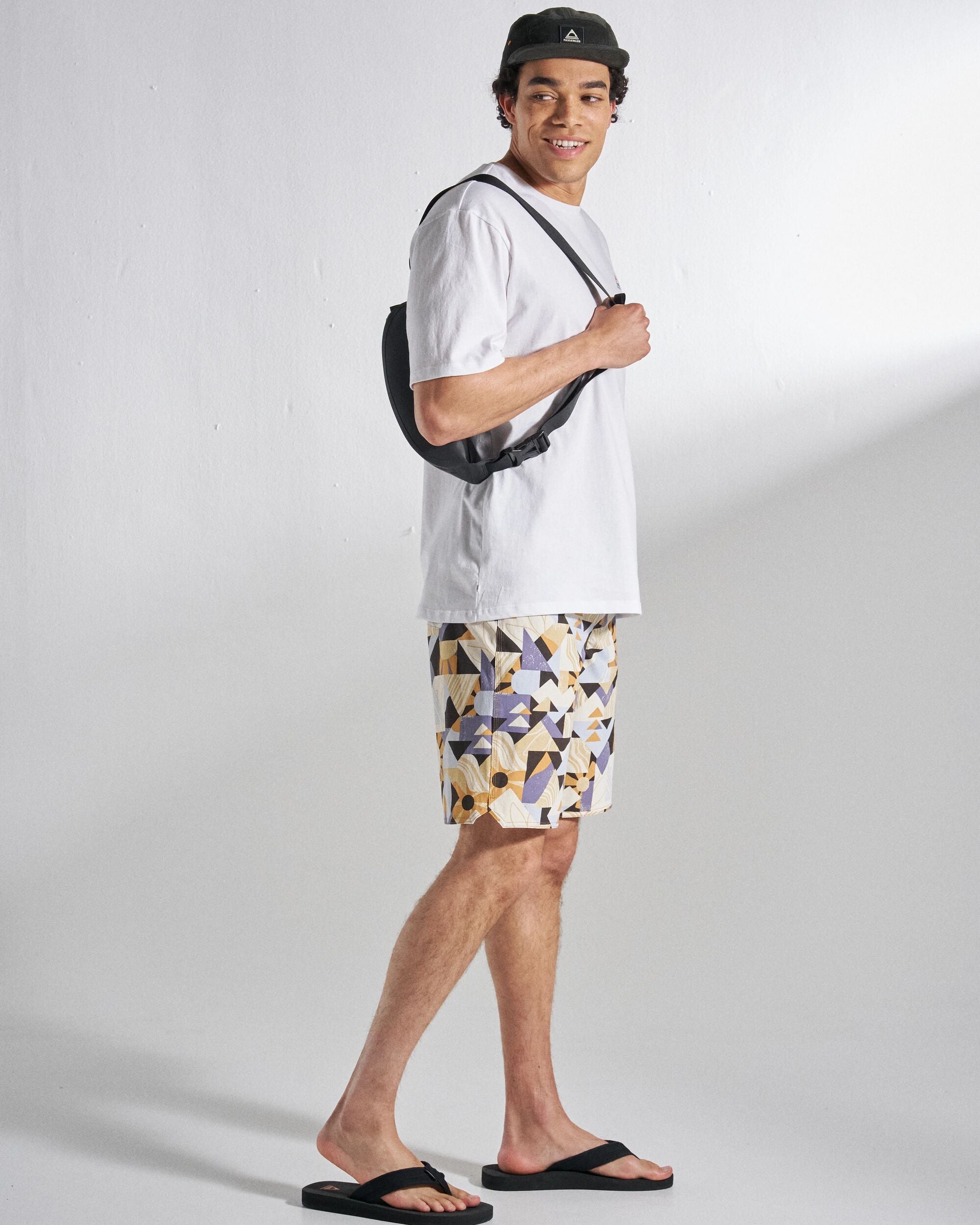 Cruiser Netplus® 21" Boardshort - Sun Patch Desert - Studio Model