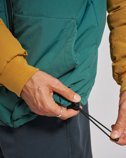 Oceanic Insulated Full Zip Jacket - Dusty Ochre/Deep Ocean - Studio Model
