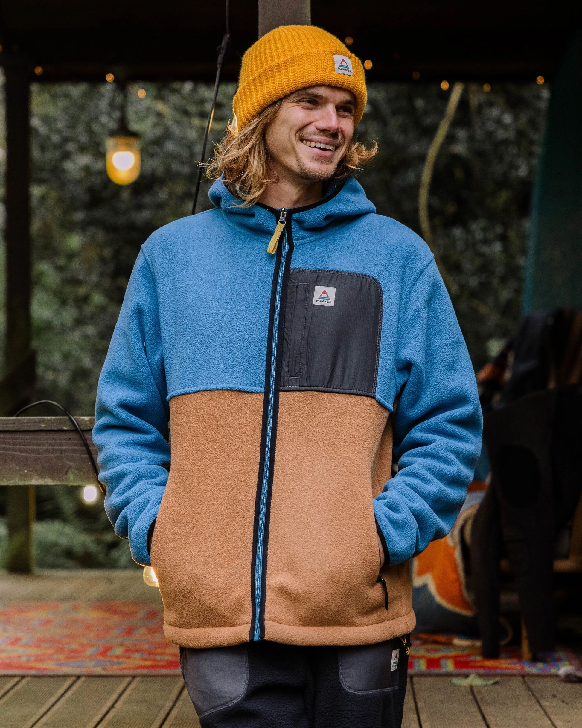 Loch Hooded Recycled Polar Fleece - Toffee/Blue Steel