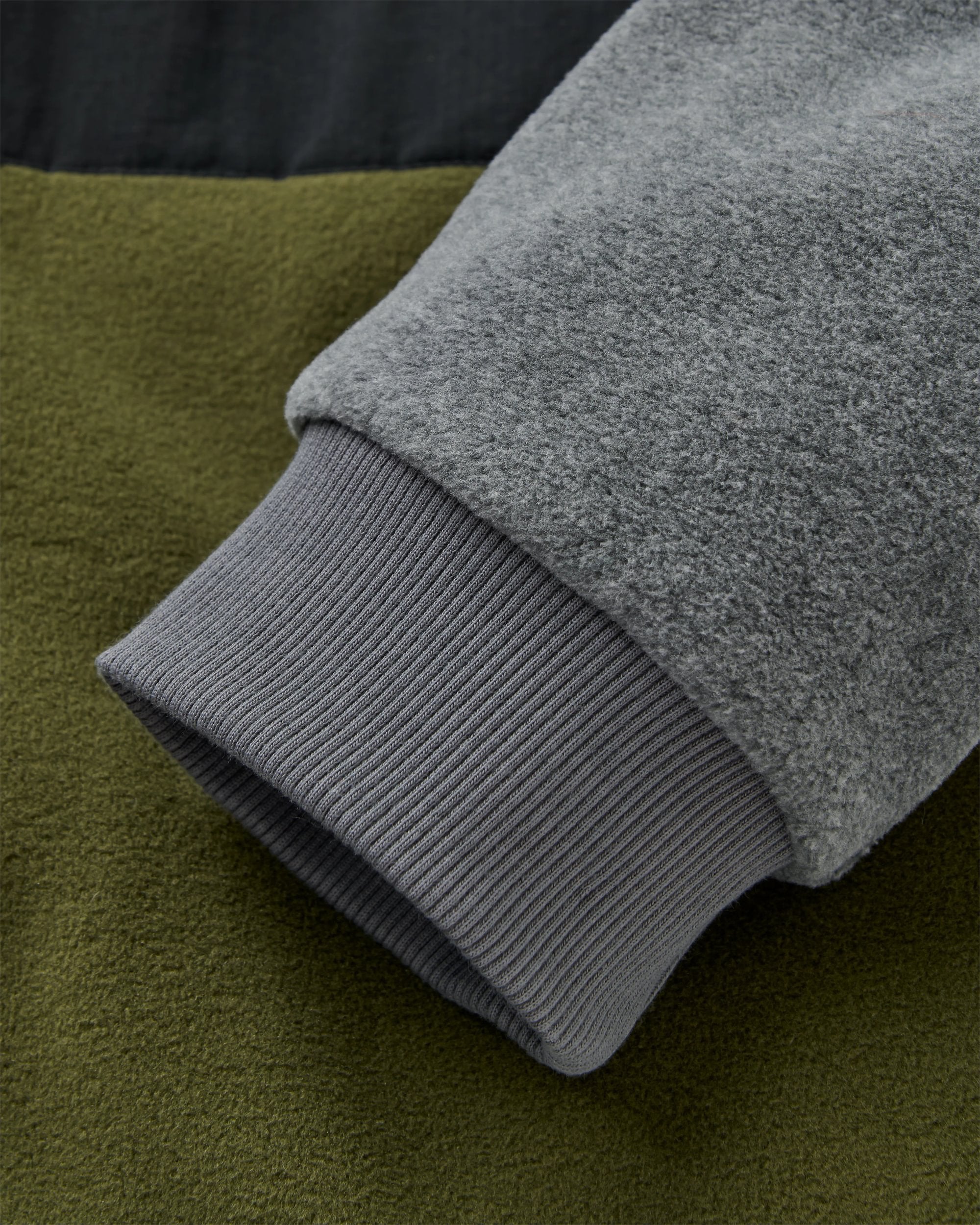 Woodland Hoodless 1/2 Zip Recycled Polartec® Fleece - Grey Marl/Khaki - Flatlay