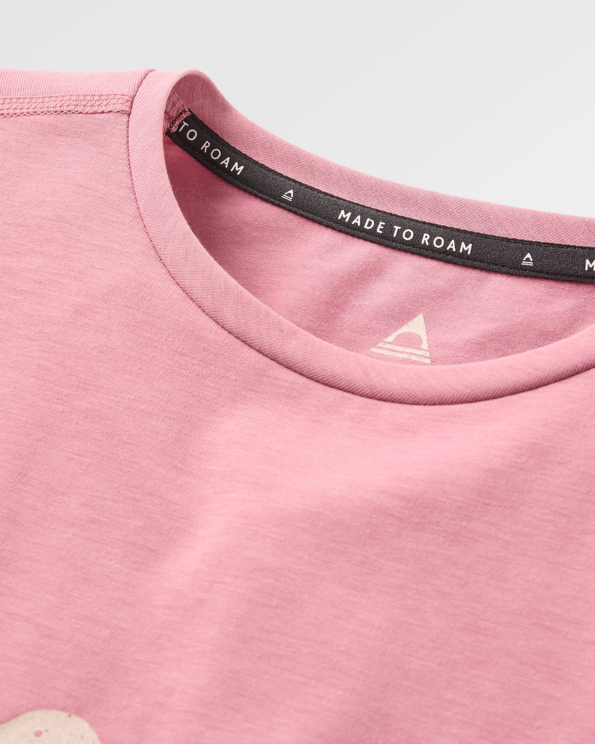 Roamscreen UPF50 Drirelease® Women's LS T-Shirt - Pink Haze - Flatlay