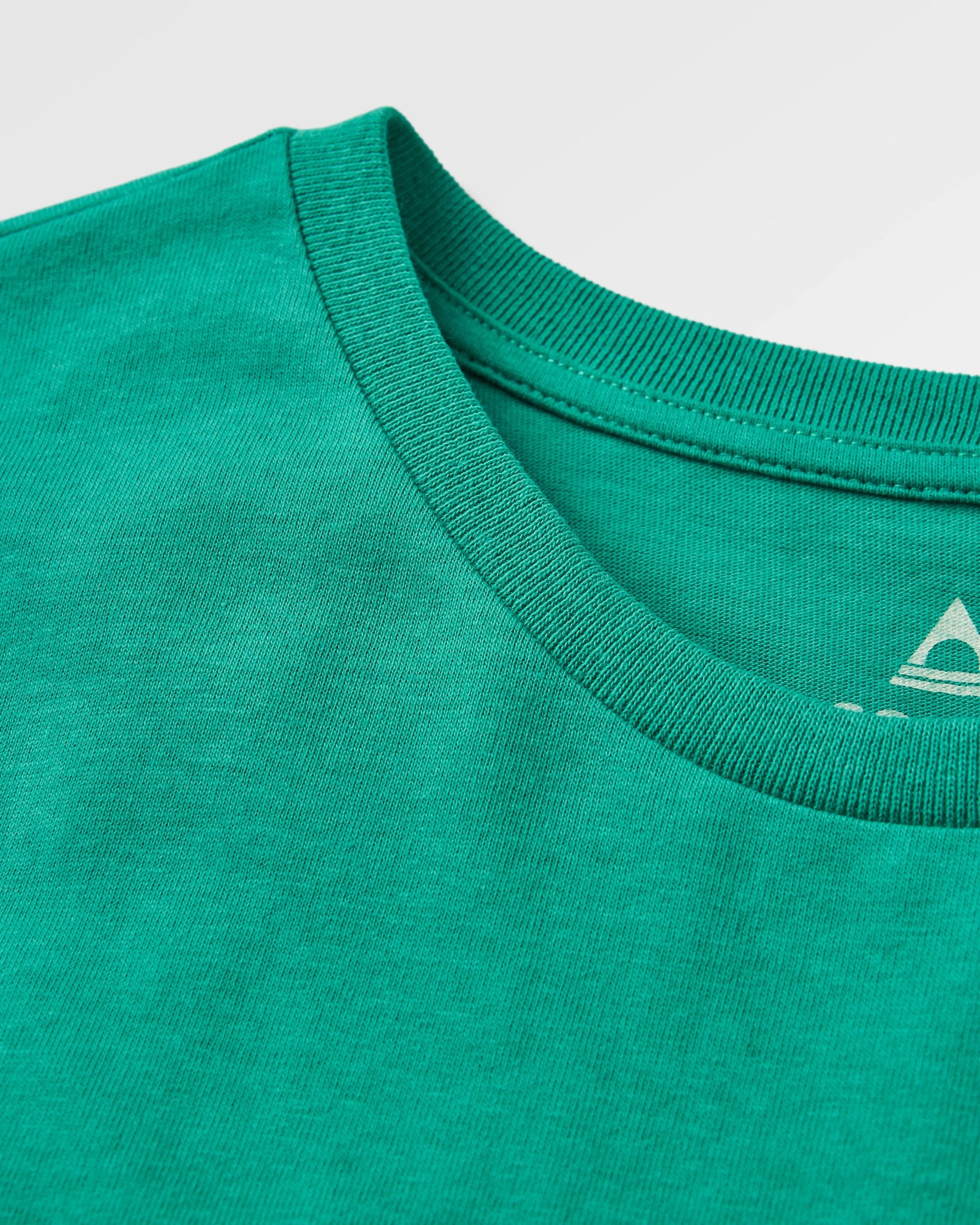 Remote Recycled Cotton T-Shirt - Greenlake - Flatlay