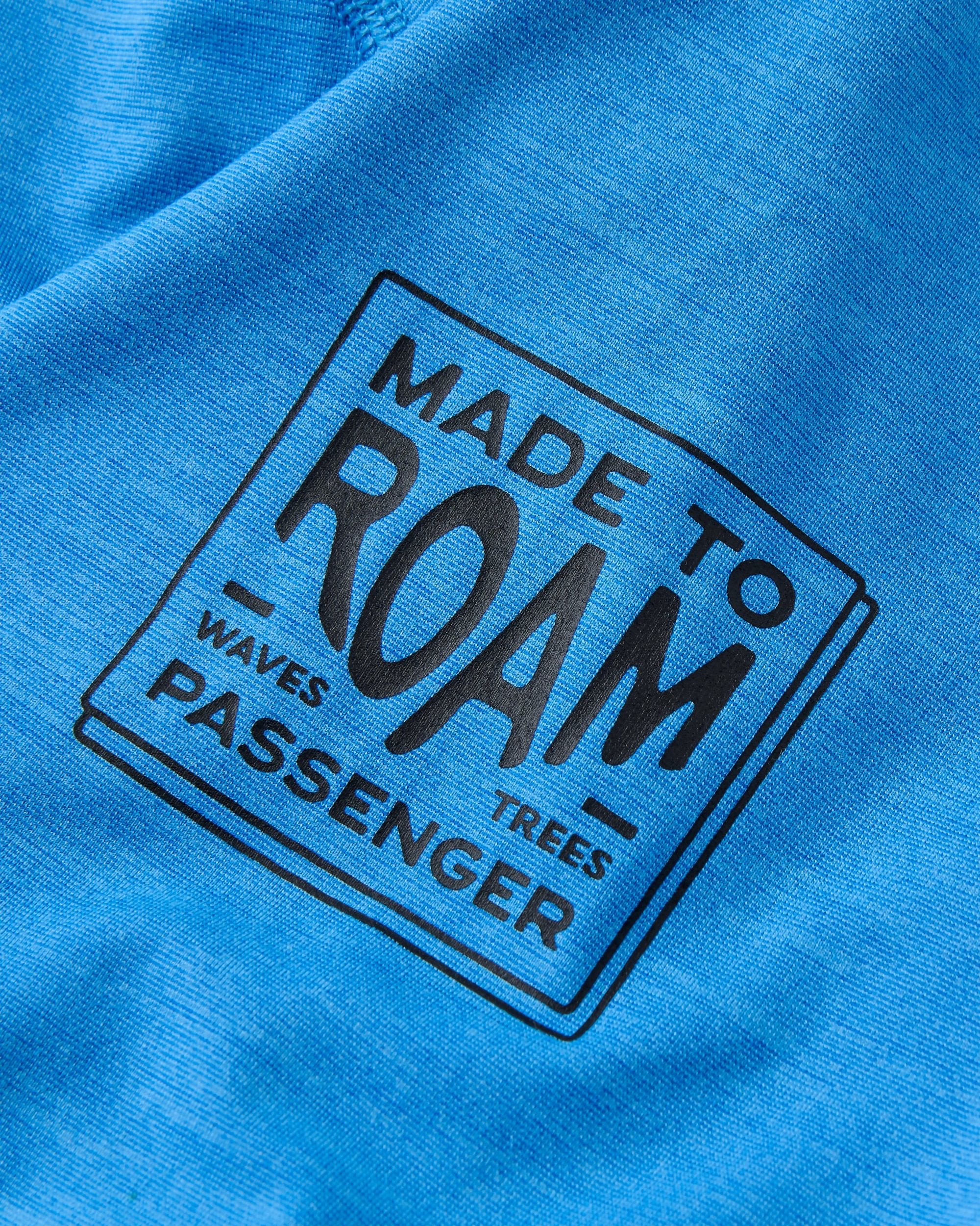 Light Ray Lightweight Surf T-Shirt - Marine Blue Marl - Flatlay