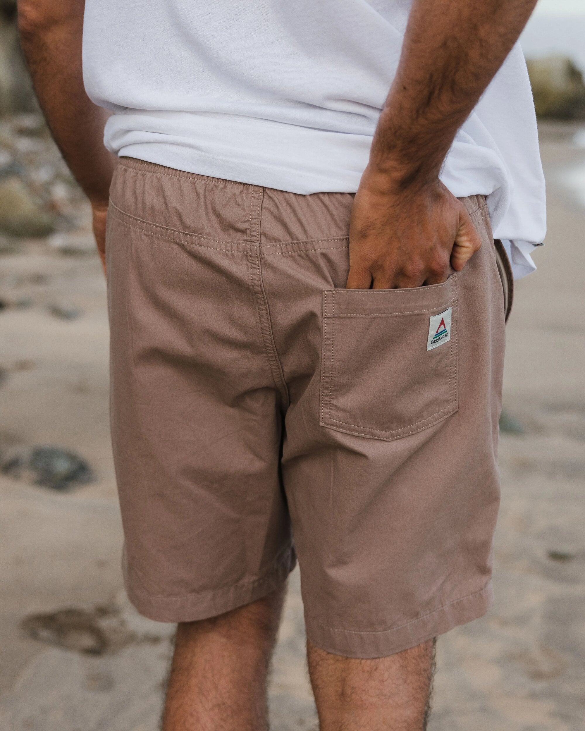Drifter Organic Twill Short - Taupe - Lifestyle