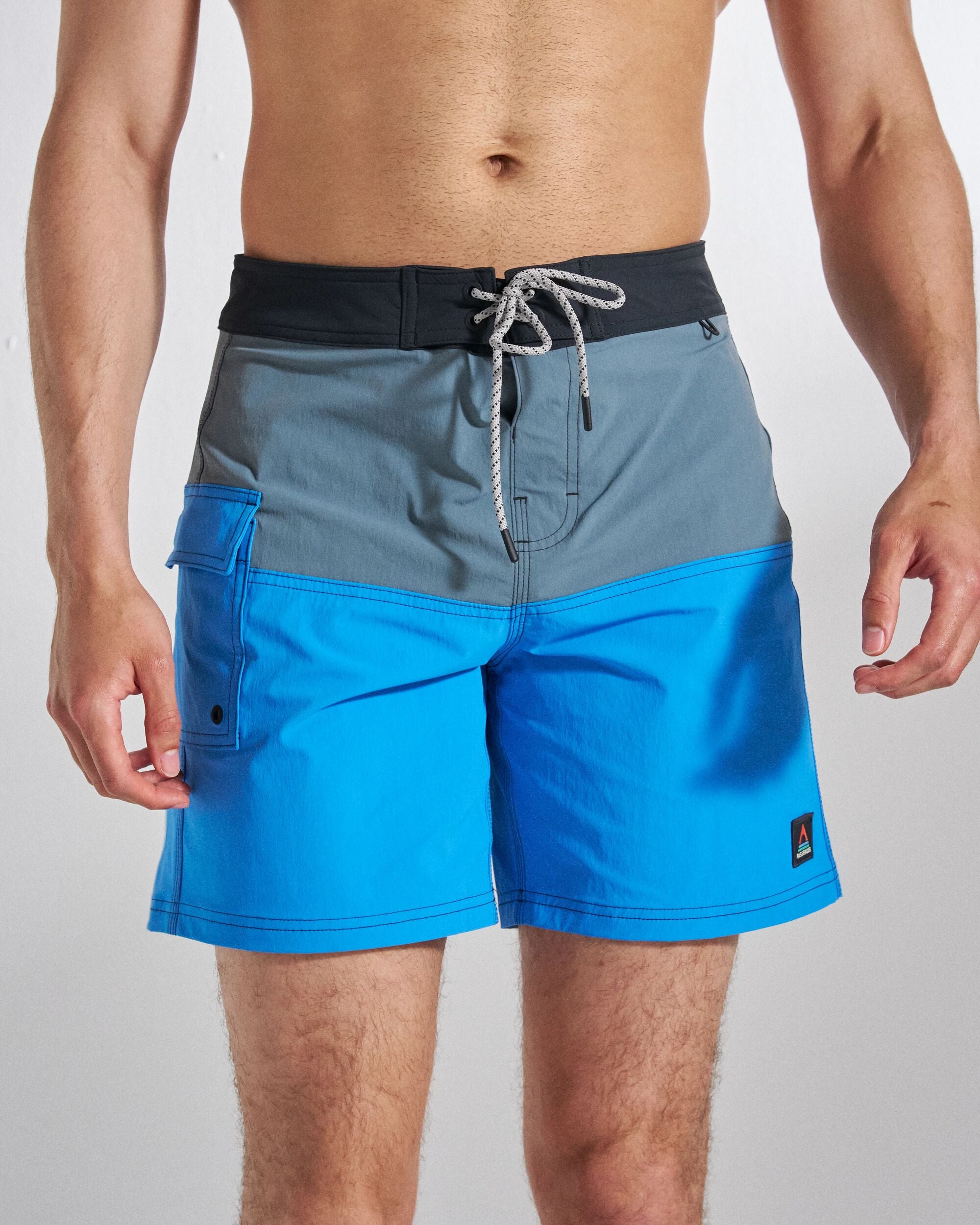 Cutback NetPlus® 17" Boardshort - Storm Grey/Marine Blue - Studio Model