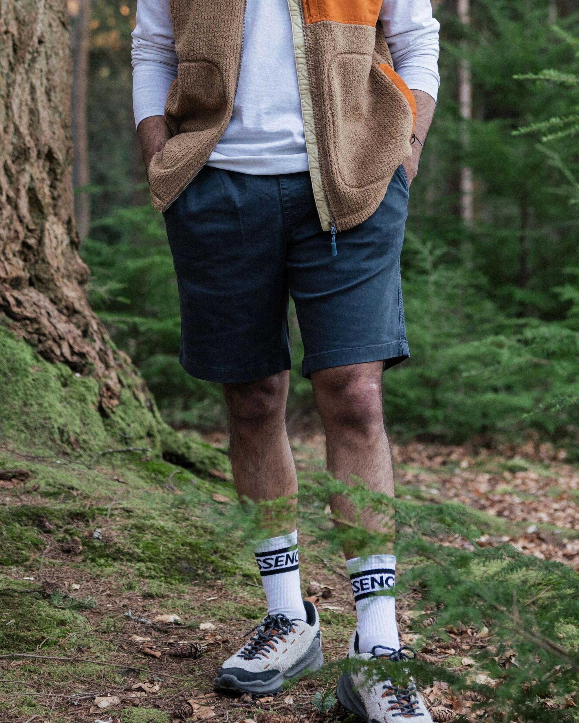 Drifter Cotton Short - Charcoal - Lifestyle