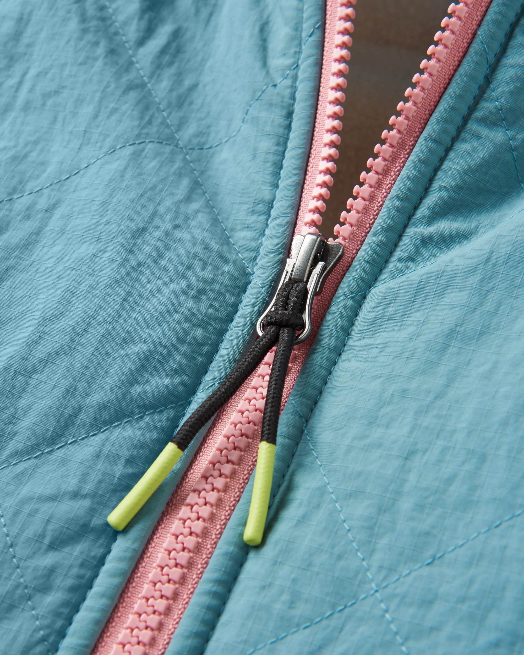 Beaumont Recycled Sherpa Hooded Fleece - Mountain Geo Vintage White - Flatlay