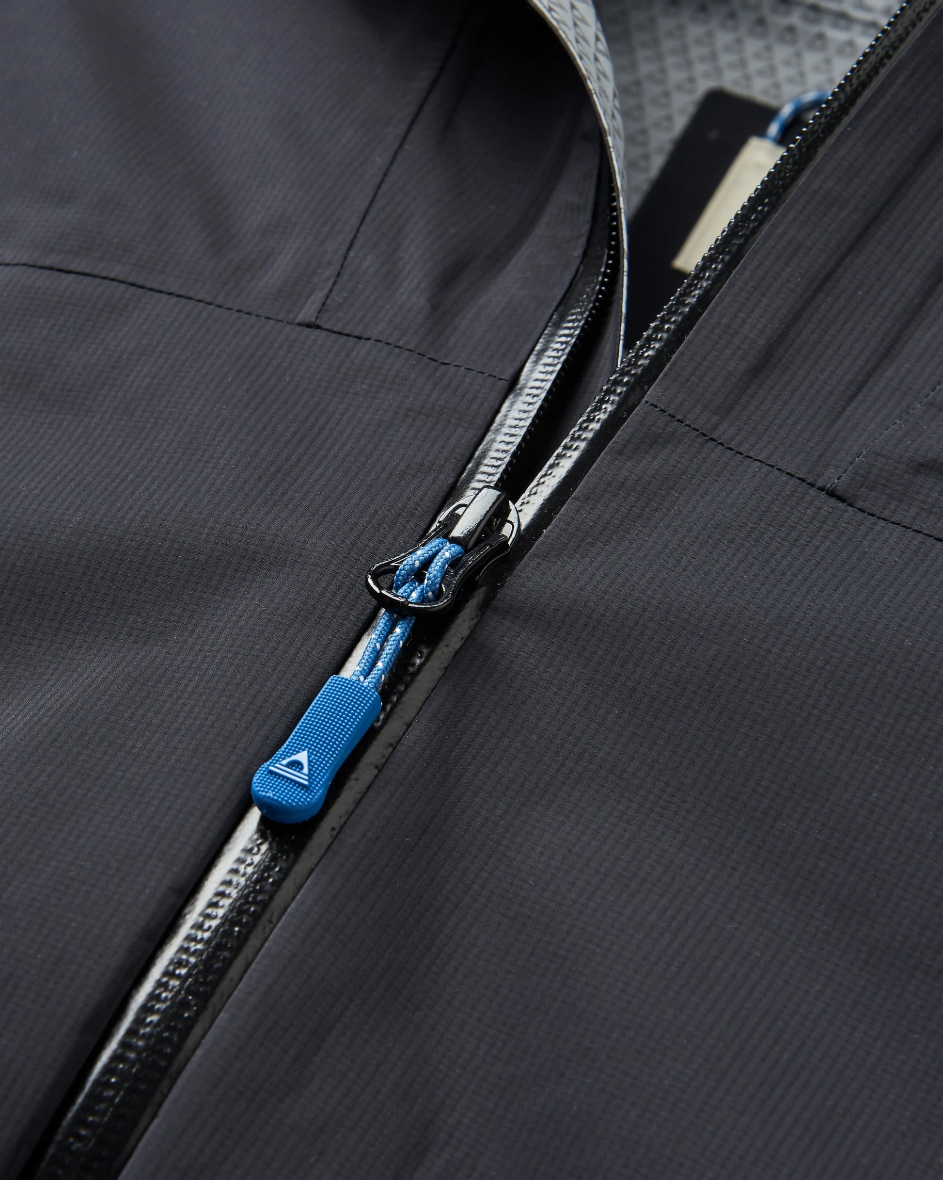 Trailscape Lite Women's Recycled Waterproof Jacket - Black - Flatlay