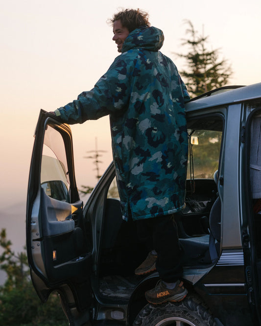 Waves Recycled Sherpa Lined Changing Robe - Alpine Camo Rain Forest - Lifestyle - Male