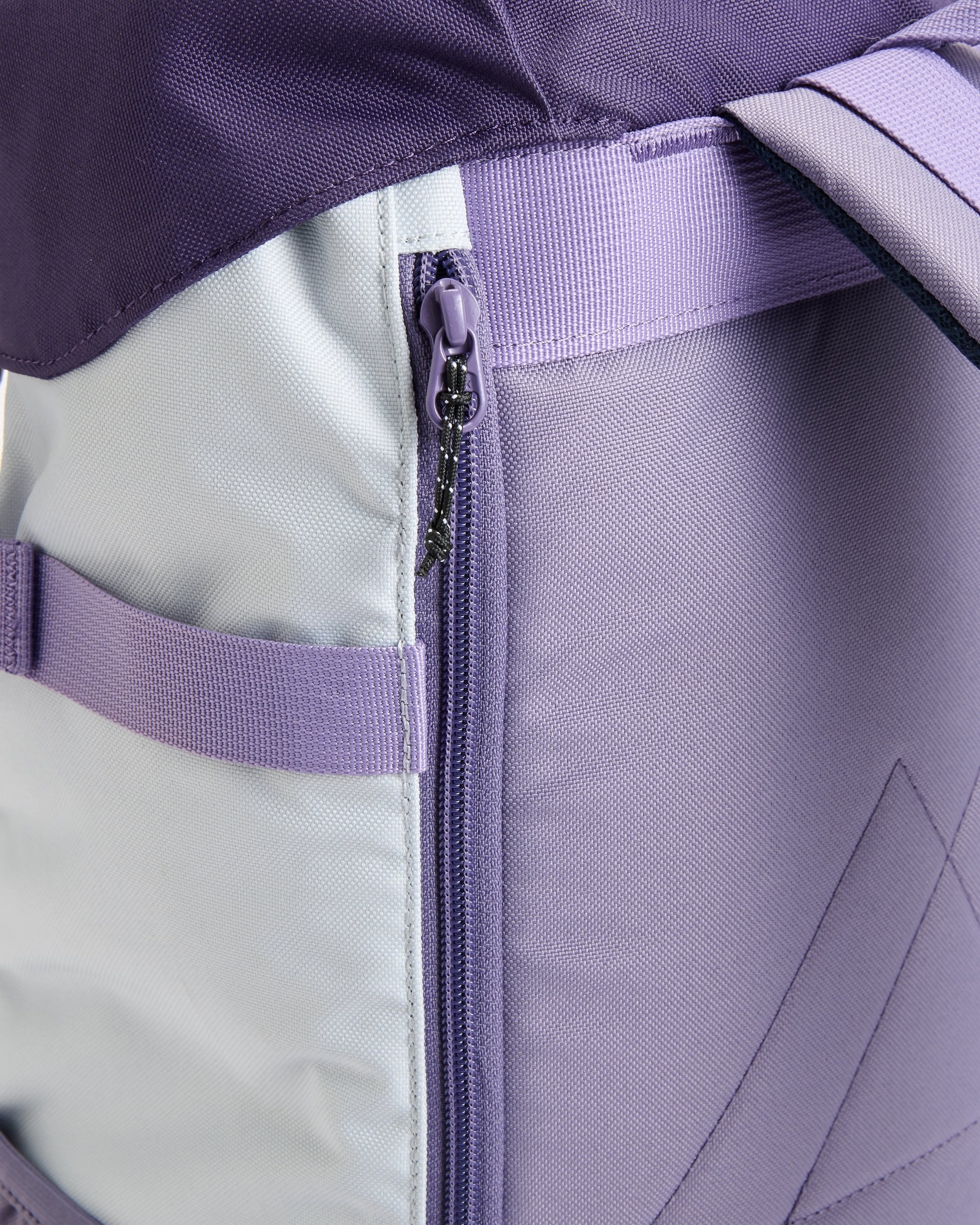 Boondocker 26L Backpack - Heather/ Deep Purple - Flatlay