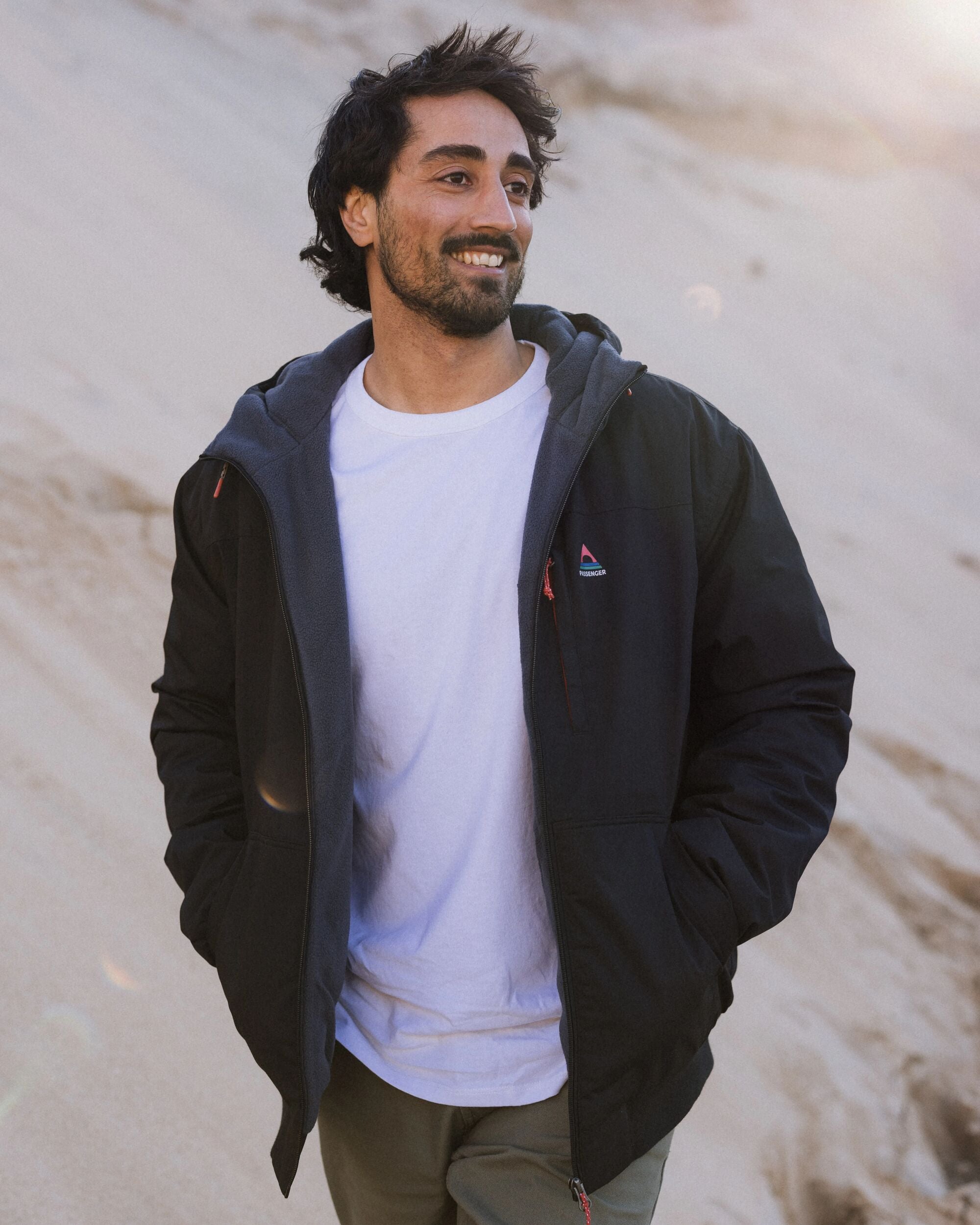 Bundoran Recycled Jacket - Black - Lifestyle