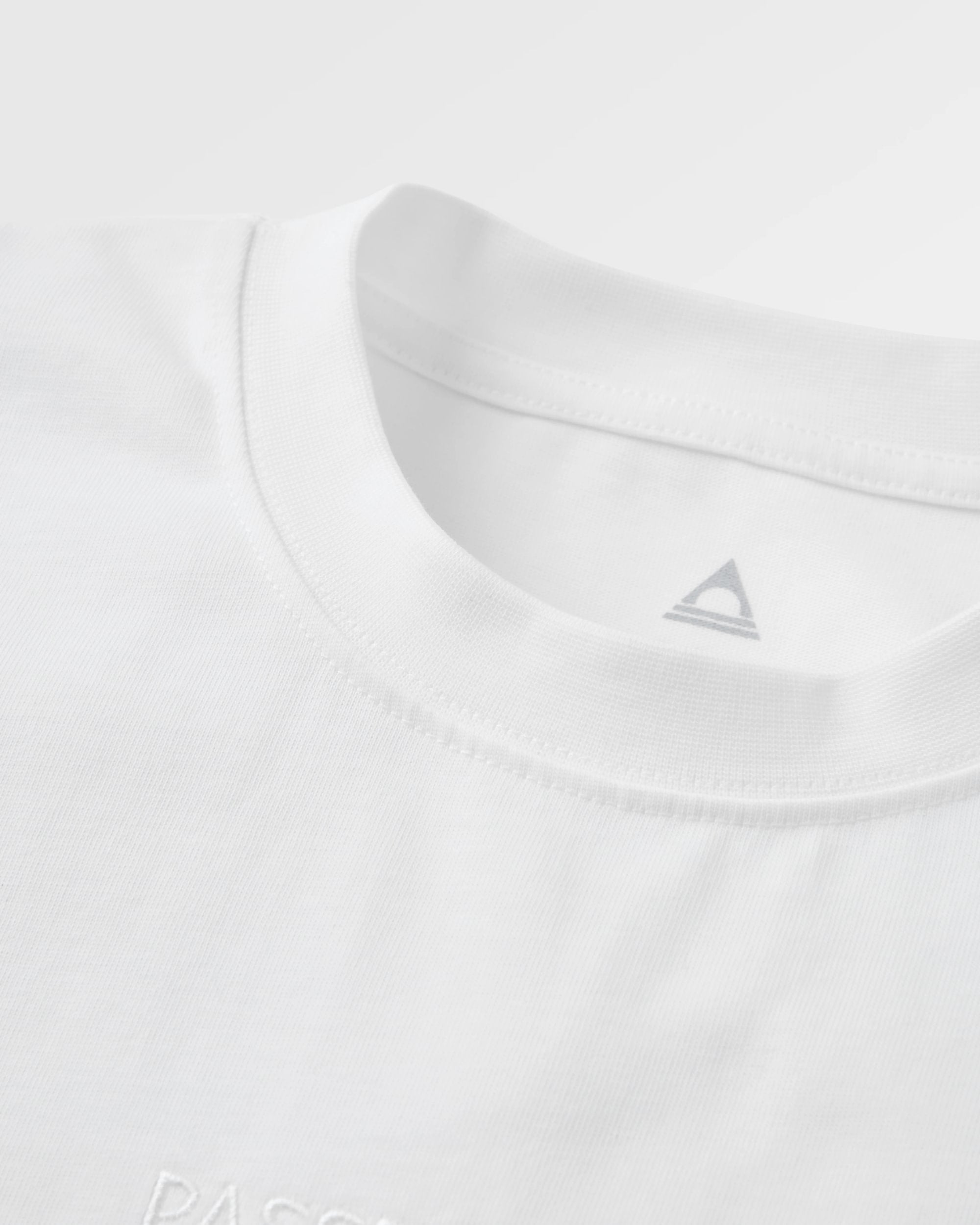 Vita Wordmark Relaxed Fit T-Shirt - White - Flatlay
