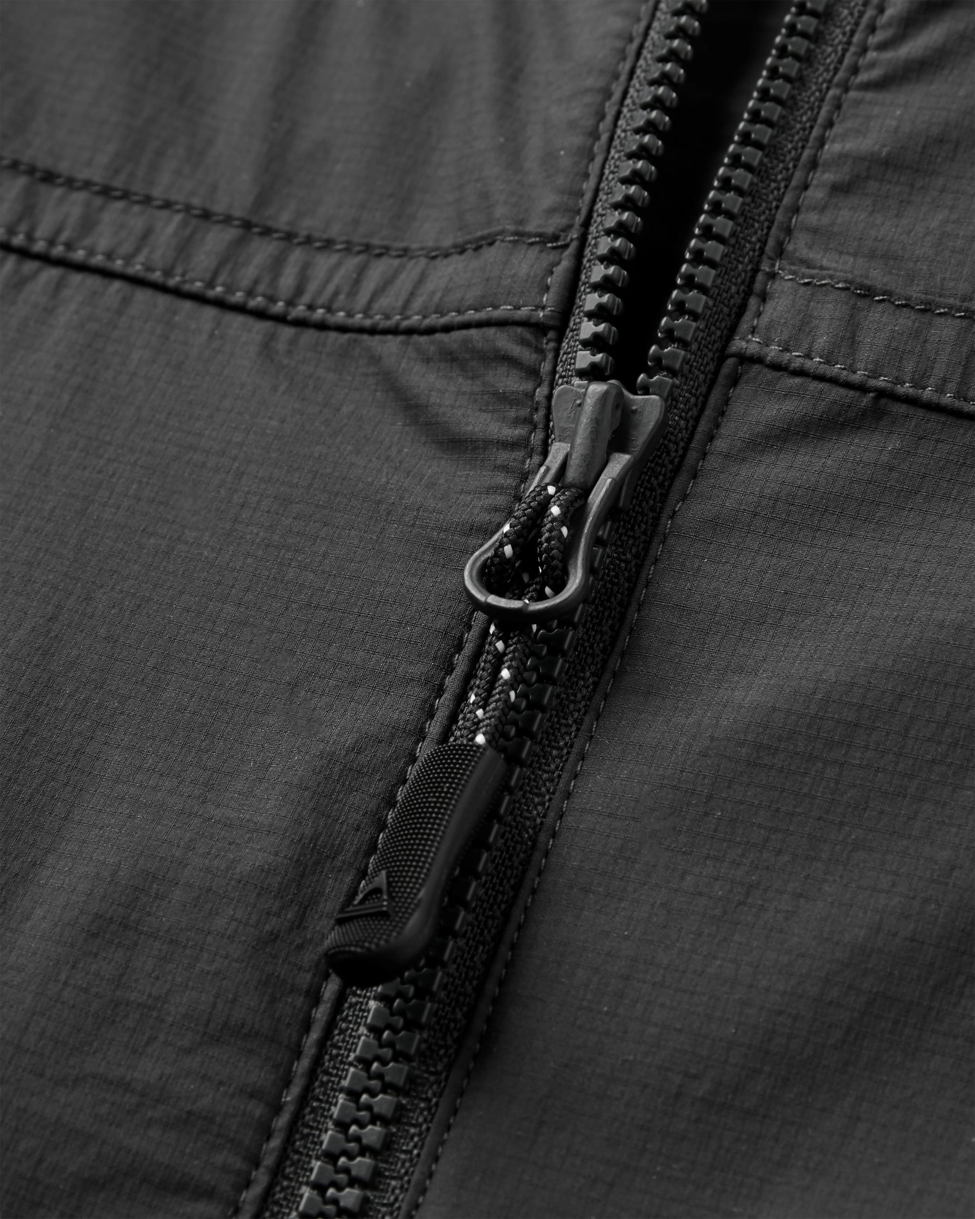 Viento Windshell Jacket - Faded Black - Flatlay