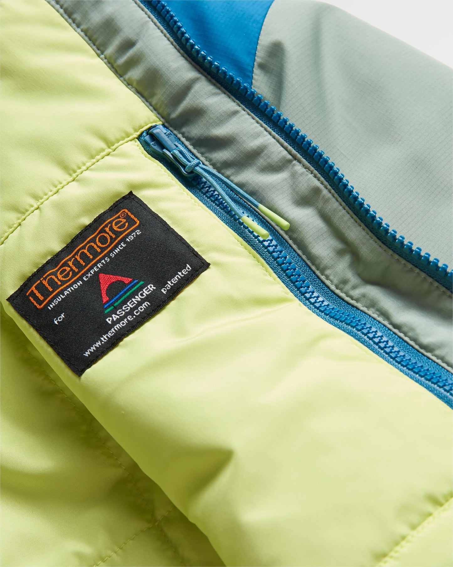 Shasta Light Thermore® Insulated Jacket - Pistachio/Blue Steel