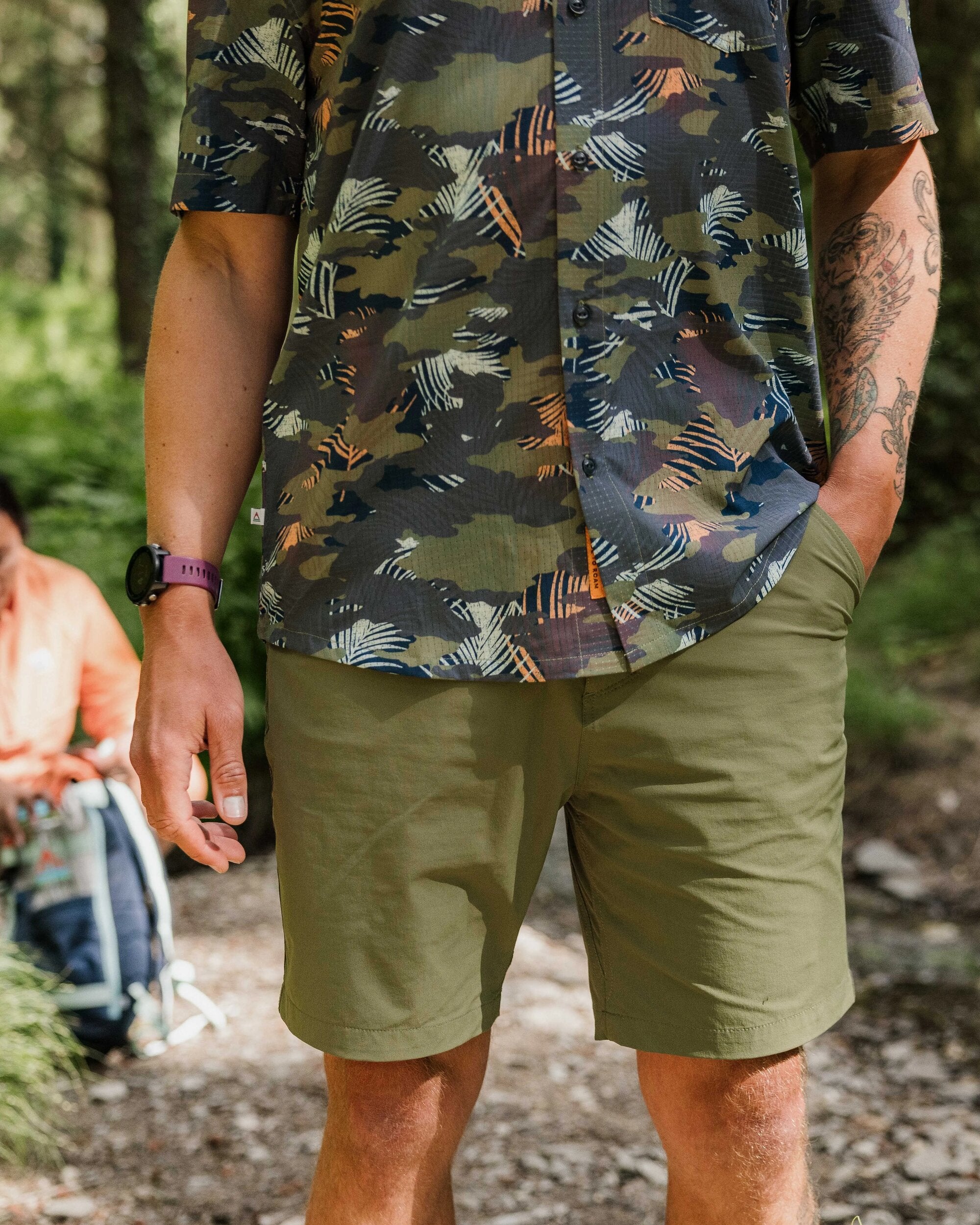 365 Trail Short - Khaki - Lifestyle