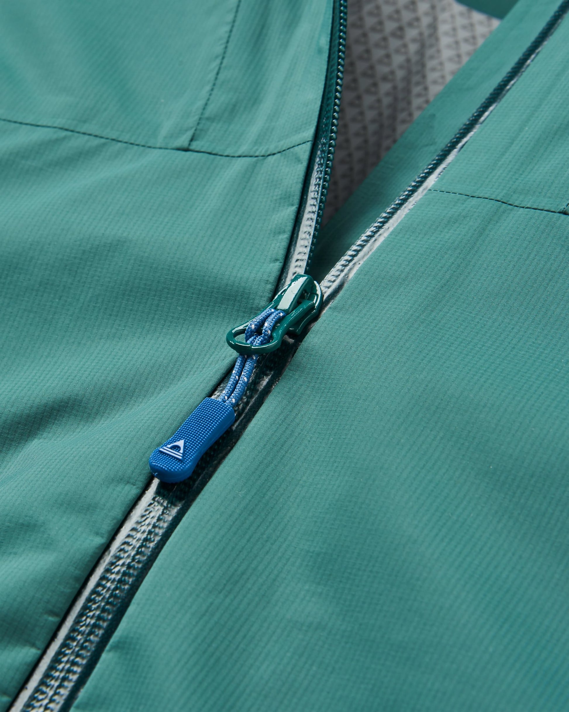 Trailscape Lite Men's Recycled Waterproof Jacket - Deep Ocean - Flatlay