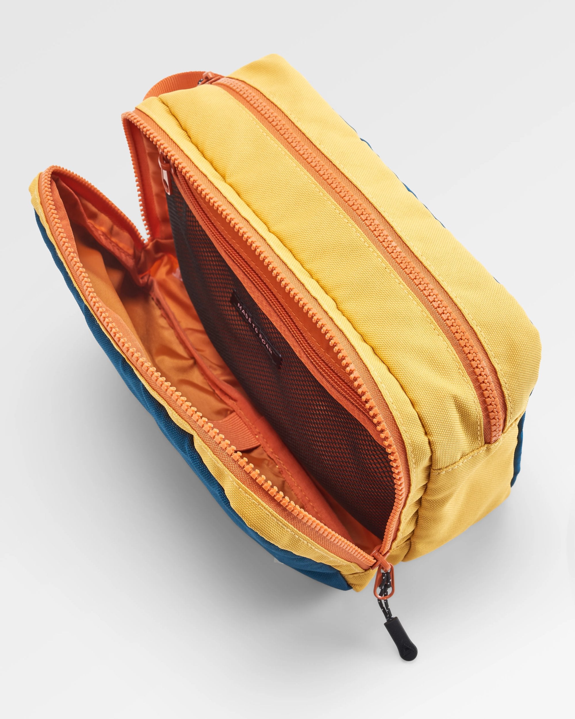 Travel Recycled Wash Kit - Tidal Blue Orange Multi - Flatlay