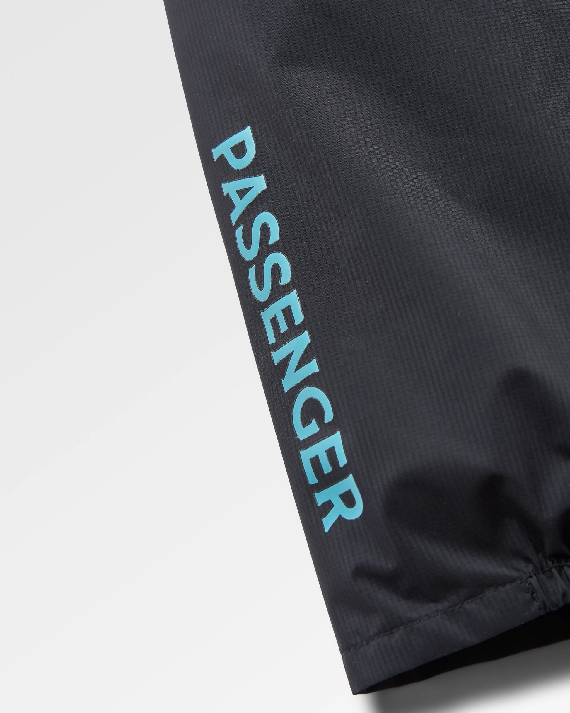 Trailscape Lite Women's Recycled Waterproof Jacket - Black - Flatlay