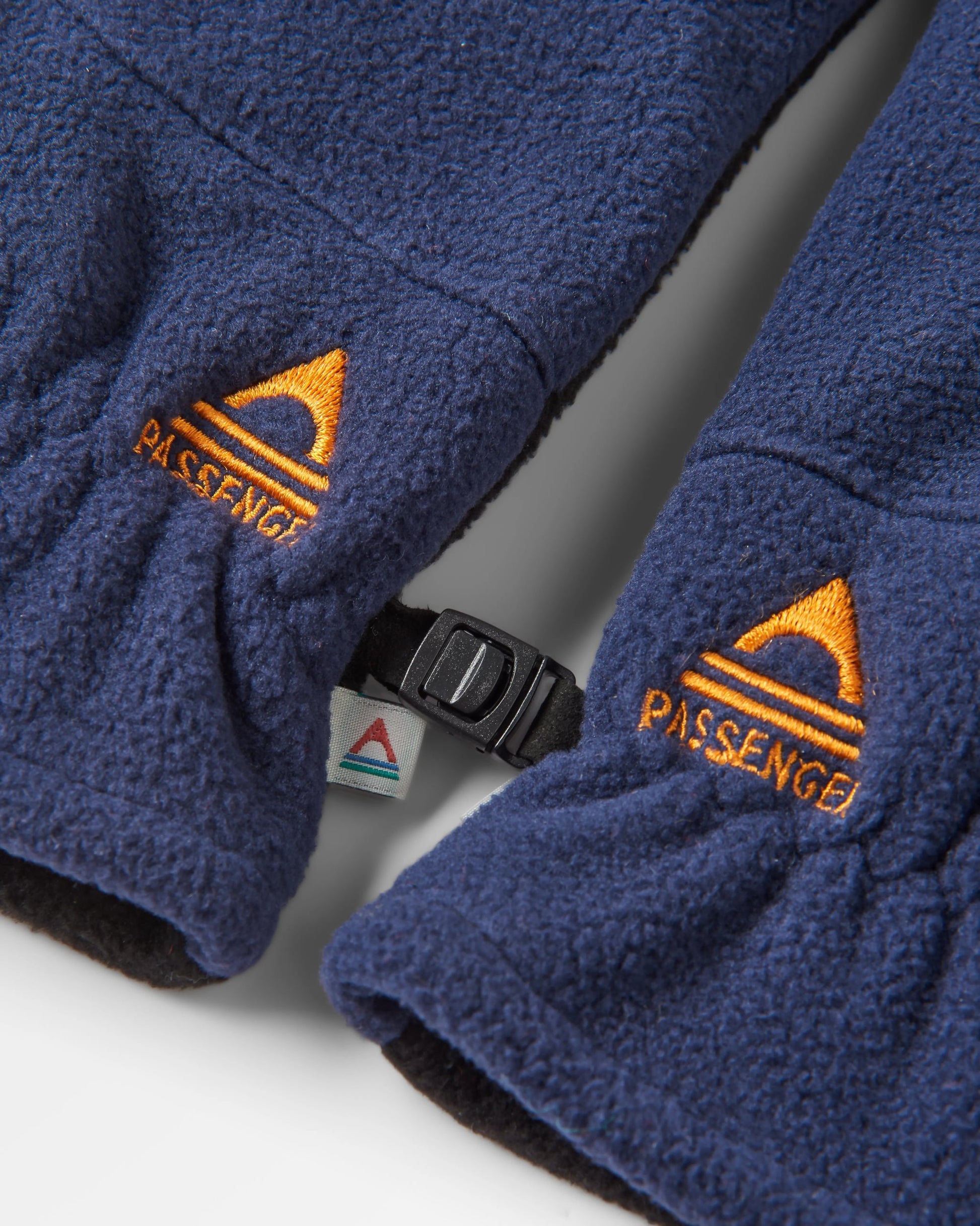 Daytrip Recycled Polar Fleece Touch Screen Gloves - Rich Navy