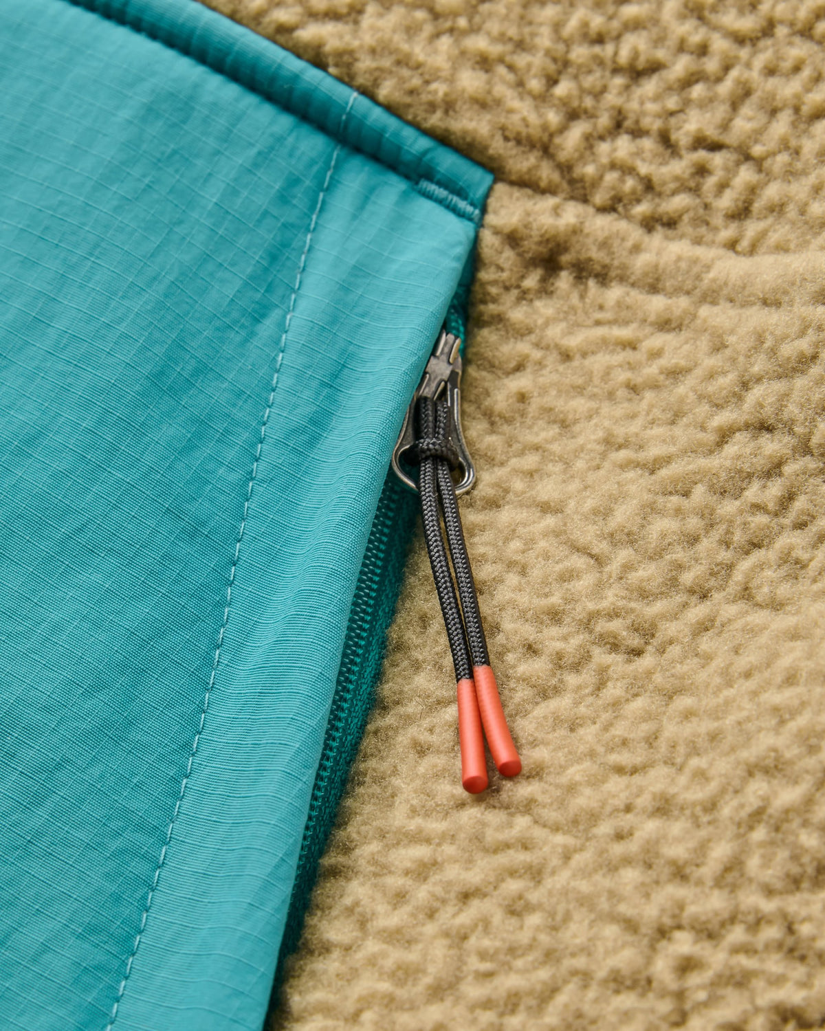 Alexander Sherpa Fleece - Pacific Green/Biscuit - Flatlay