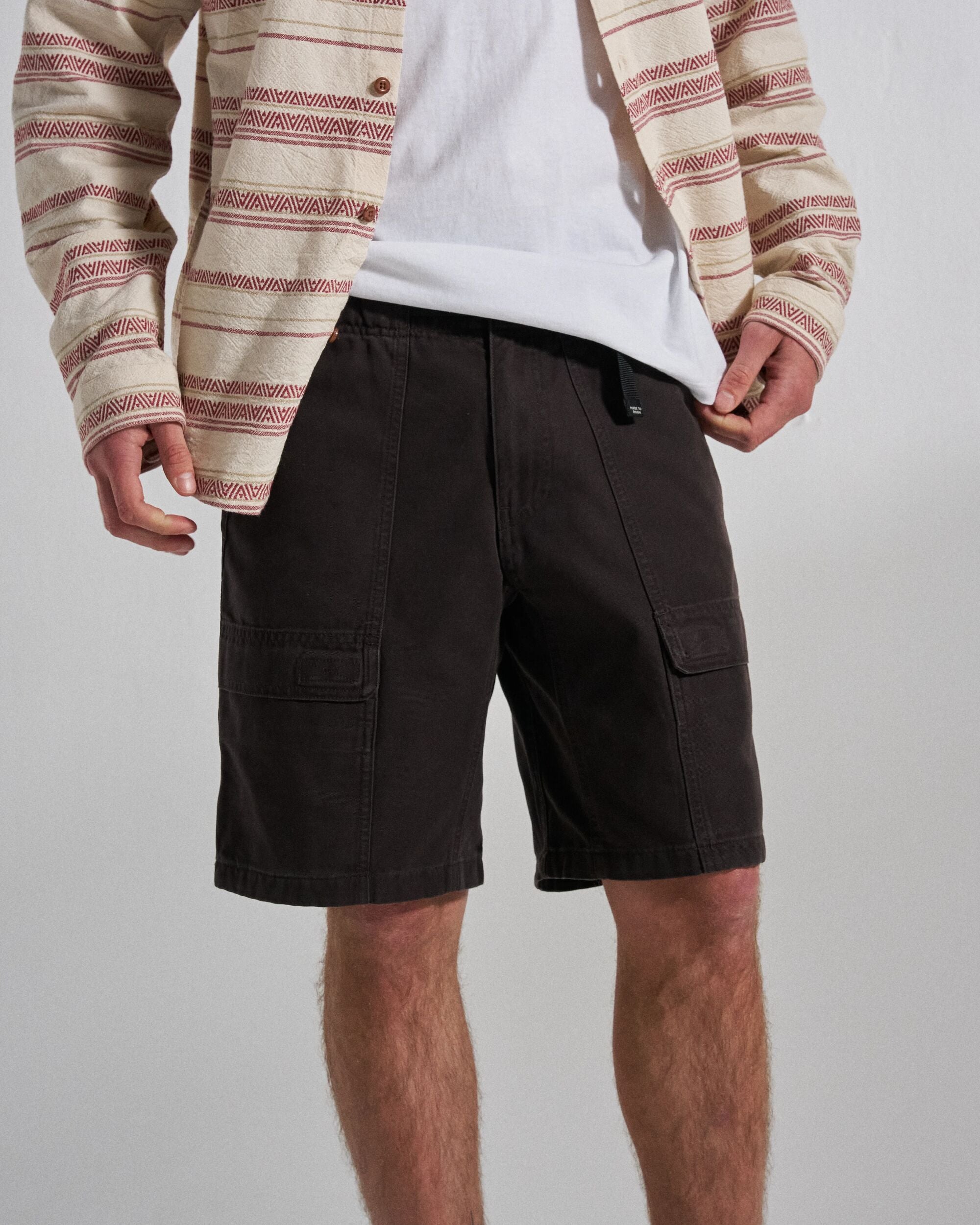 Apex Cargo Cotton Short - Espresso - Studio Model