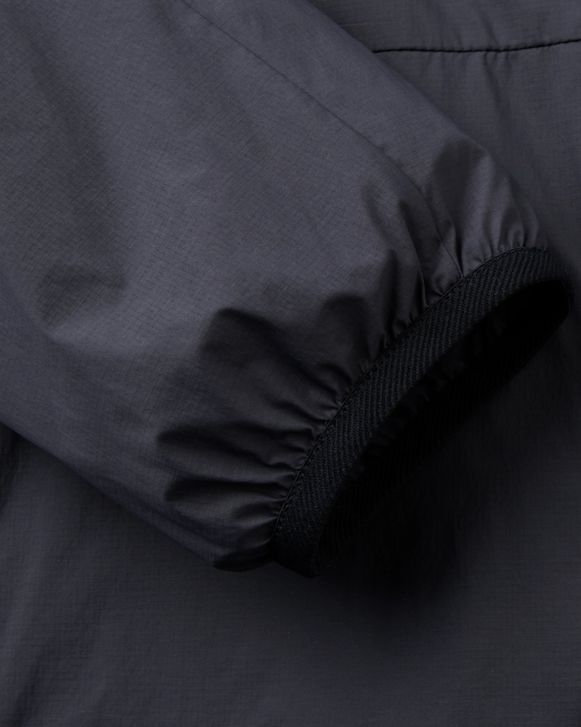 Gusto Windshell Jacket - Faded Black - Flatlay