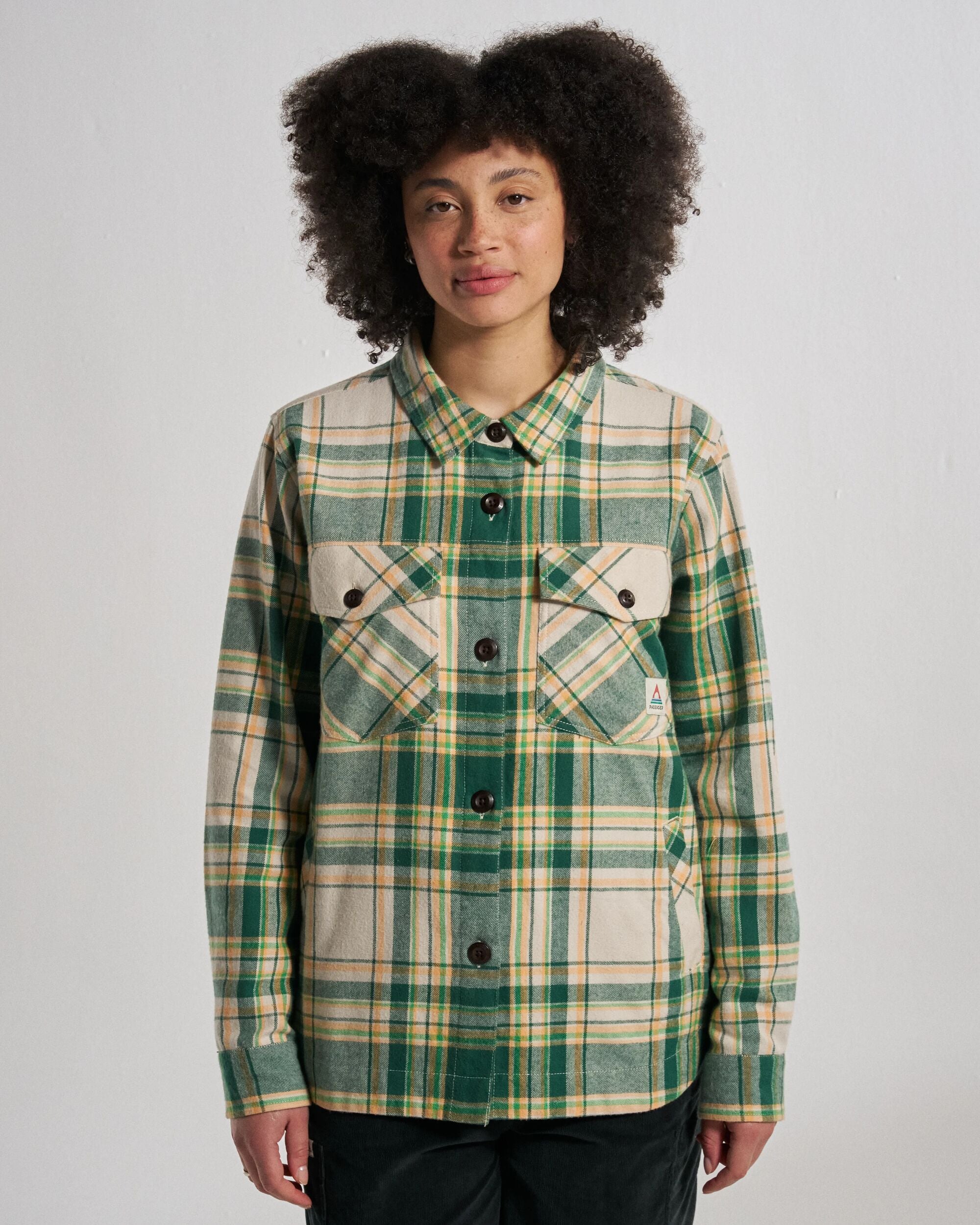 Stella LS Shirt - Pineneedle Check - Studio Model