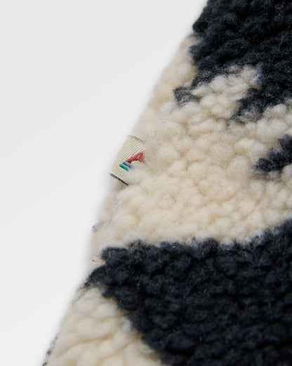 Valiant Deep Pile Fleece - Roam Further Black - Flatlay