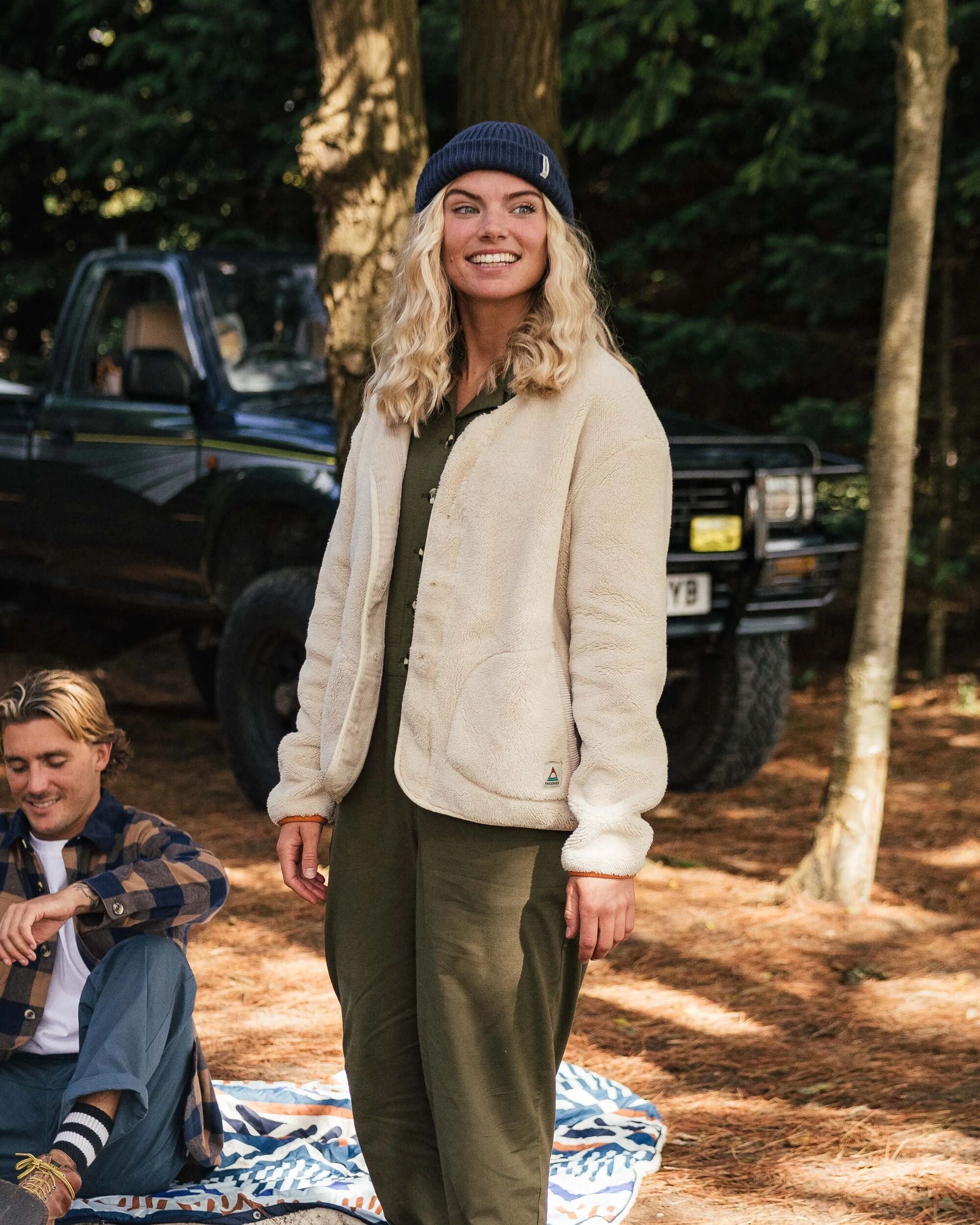 Iris Collarless Recycled Fleece - Oat - Lifestyle